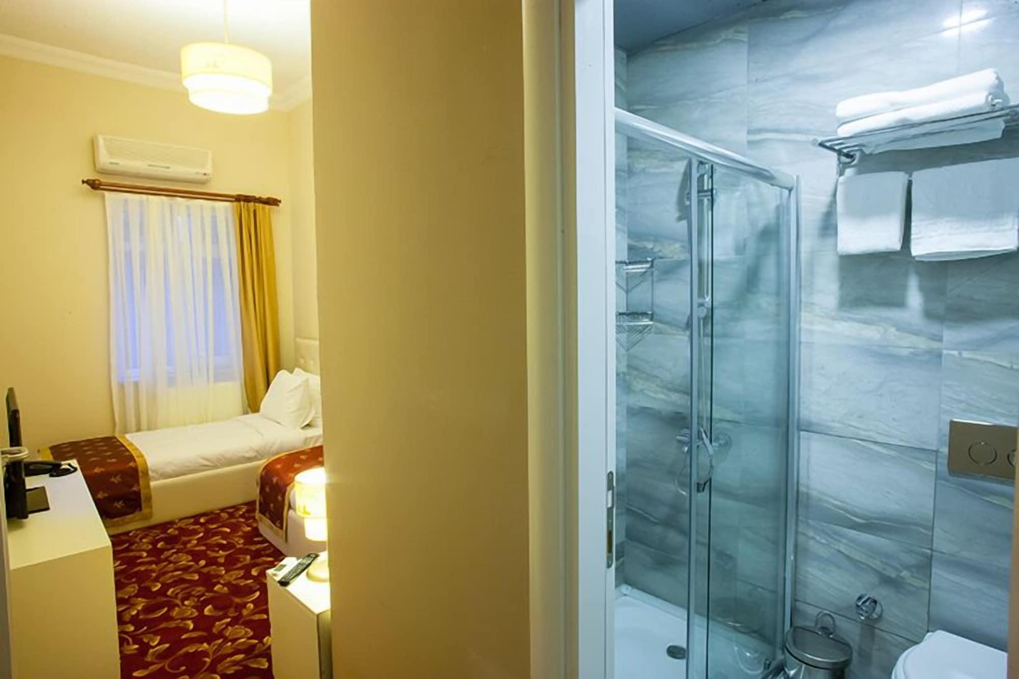 Istanburg Efes Hotel 2*