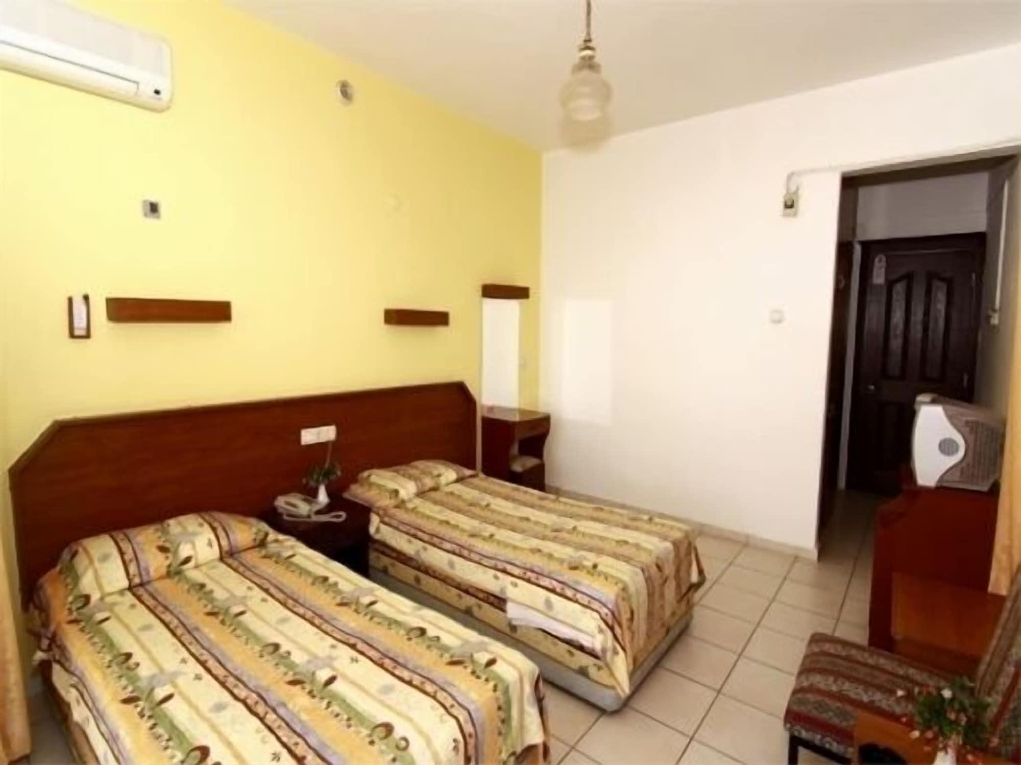 Hotel Kleopatra Develi 2*