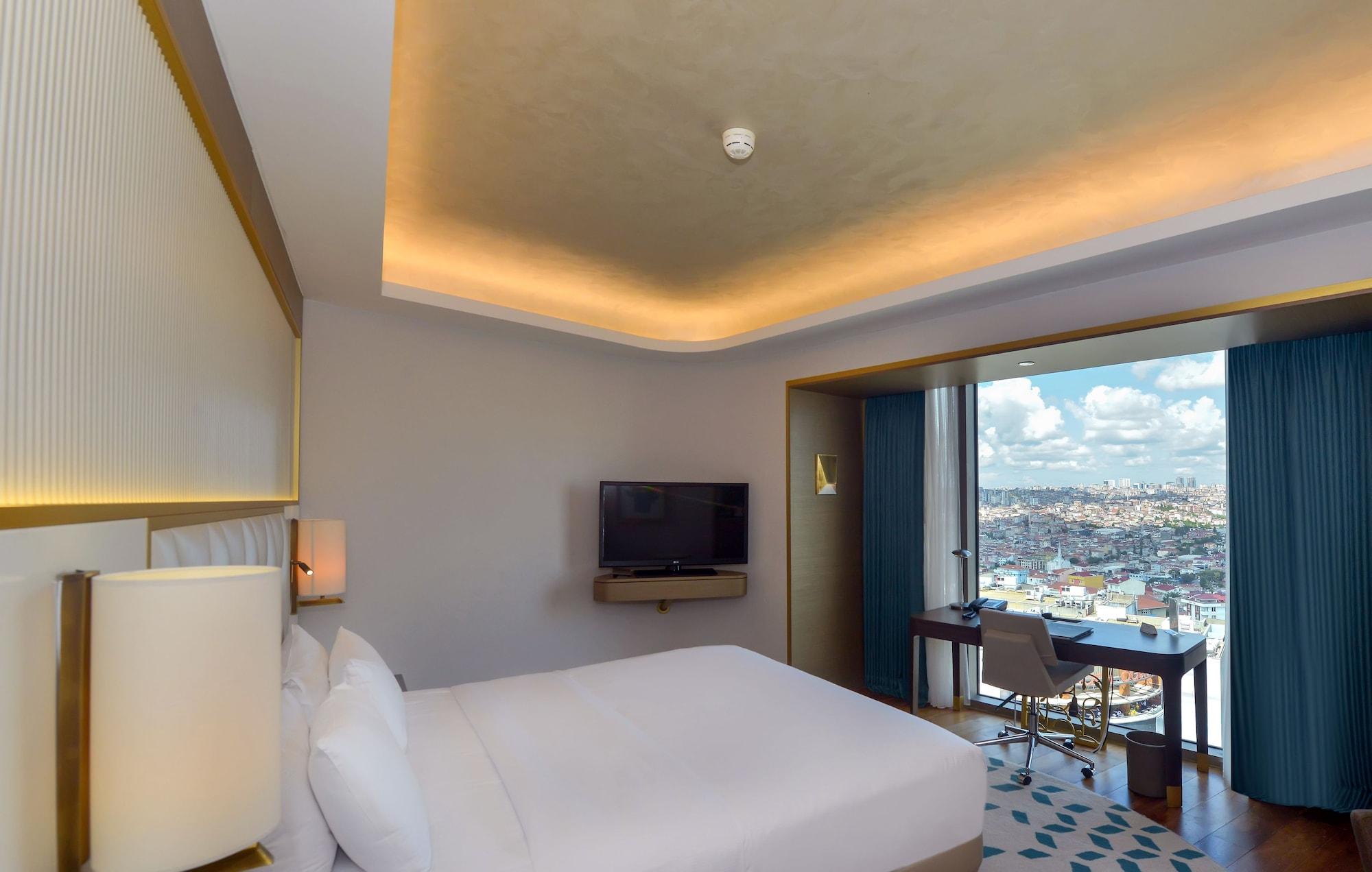 Hilton Kozyatagi 5*