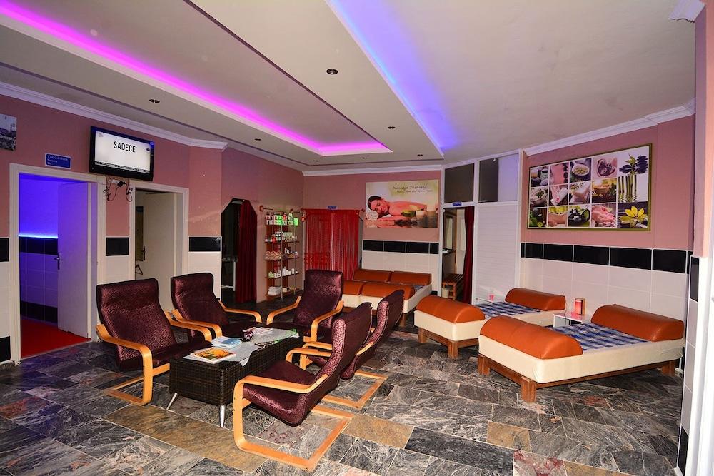 Arsi Hotel