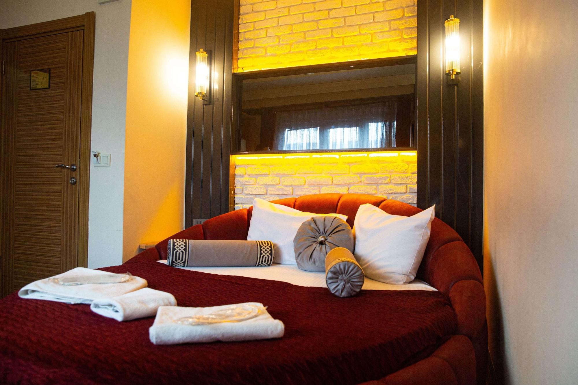Emirtimes Kadikoey Hotel