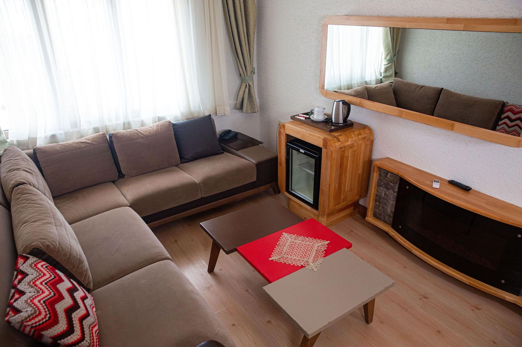 Emirtimes Kadikoey Hotel