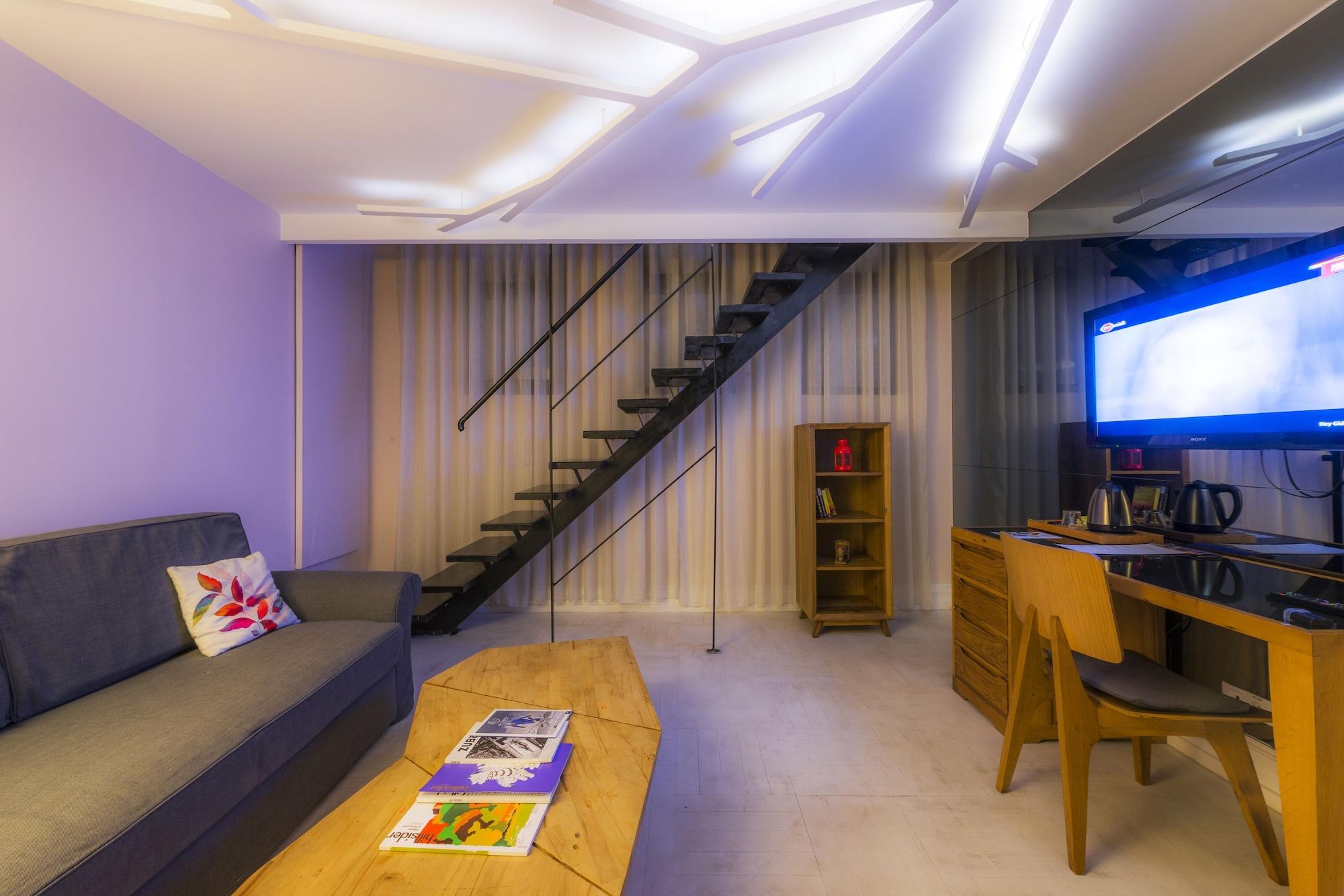 Hotel The Purl 4*