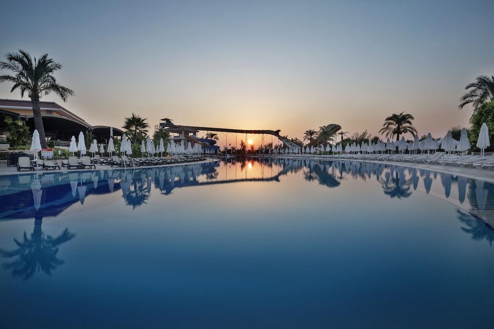 Resort Crystal Paraiso Verde & Spa 5*