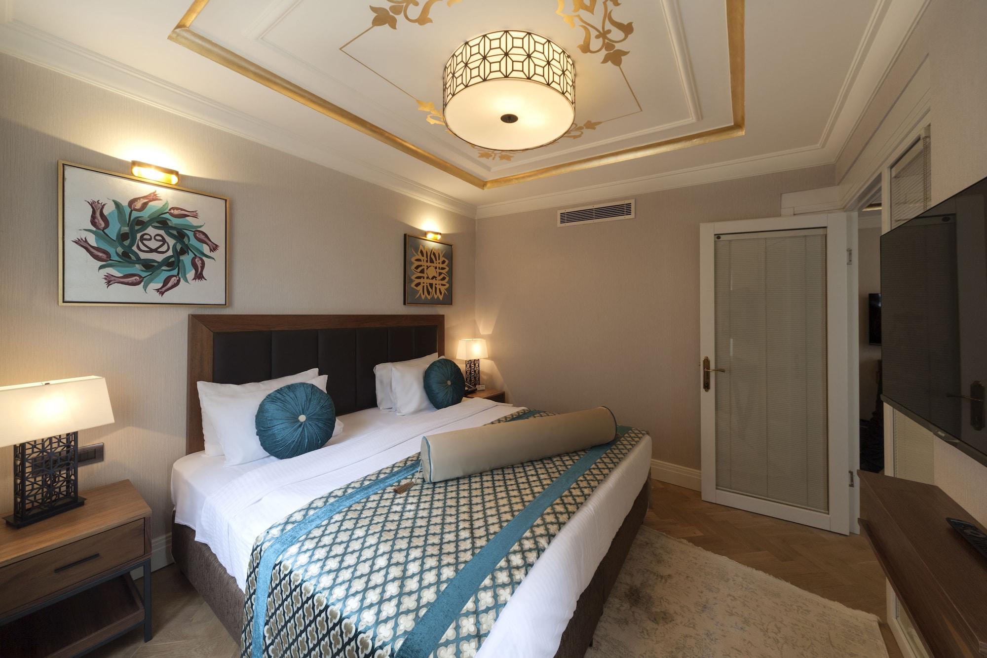 Golden Age Taksim 4*