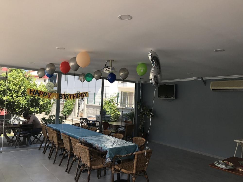 Aparthotel Minta 3*
