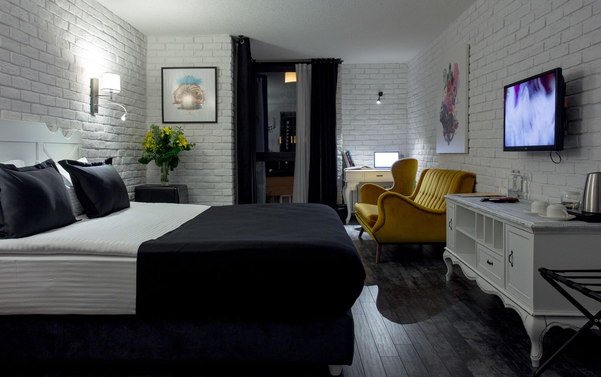 Check & 4* Ankara