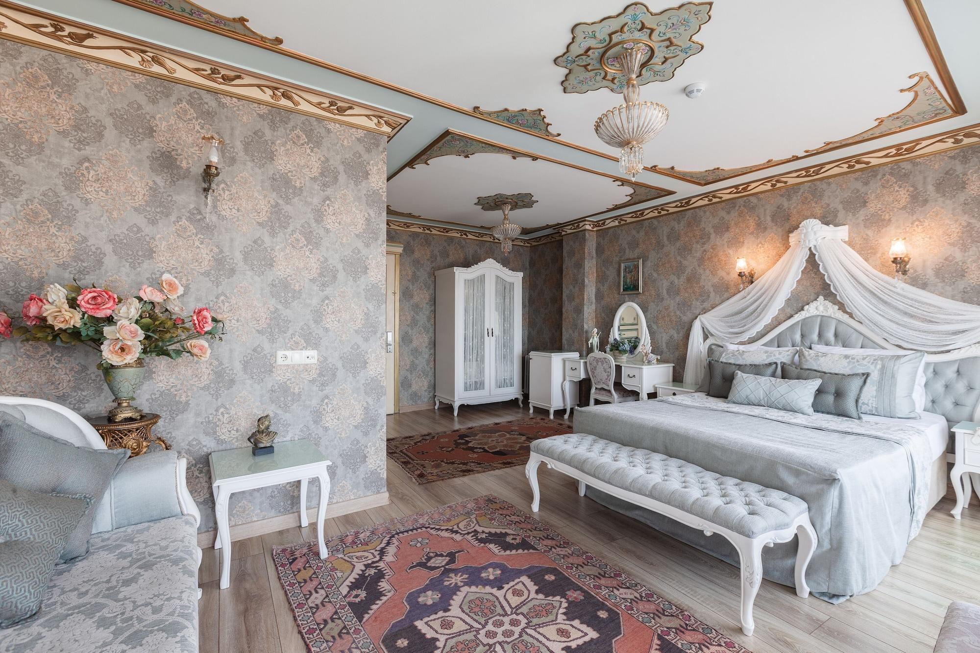 Romantic Hotel 3*