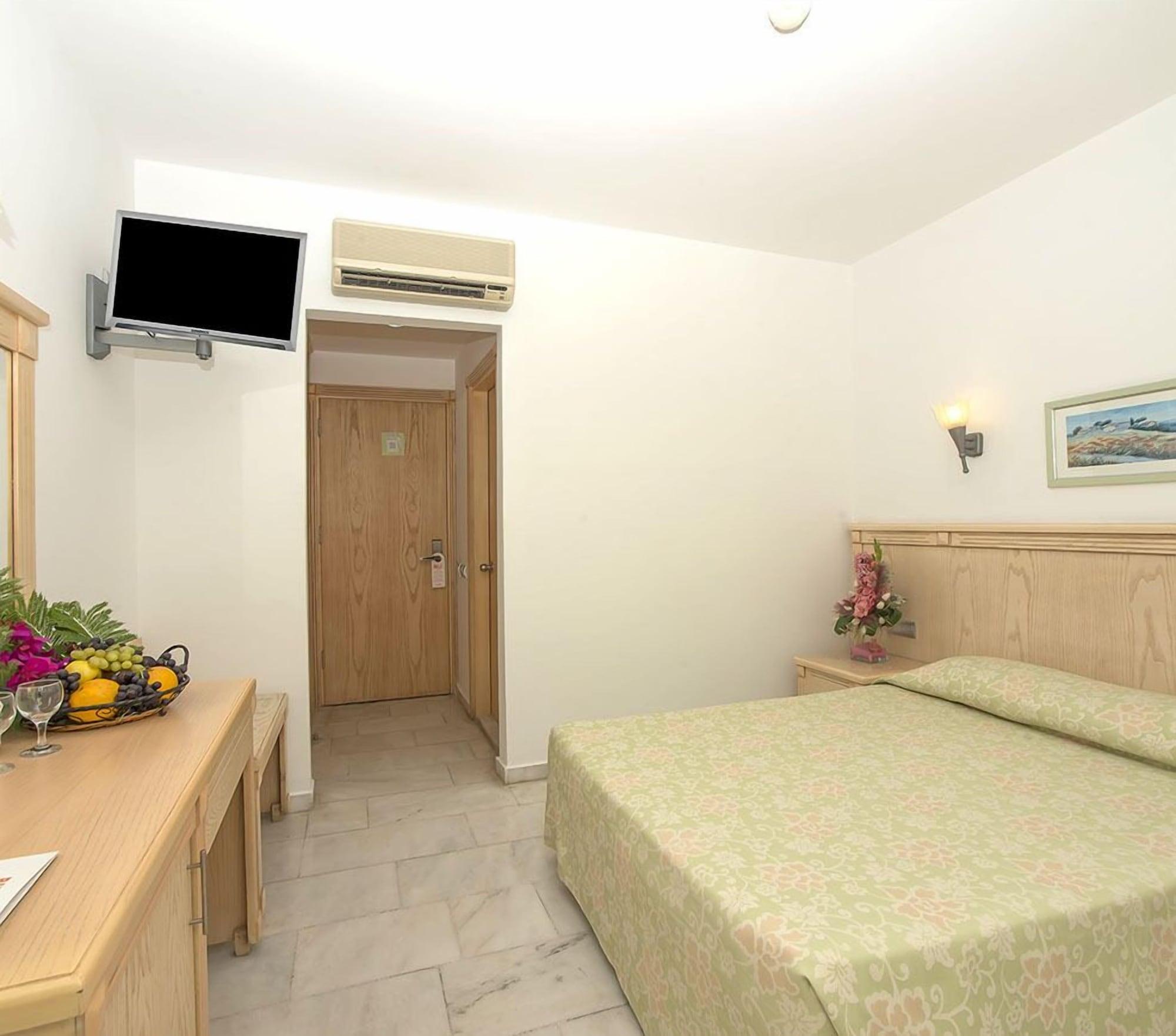 Sinatra Hotel 4*