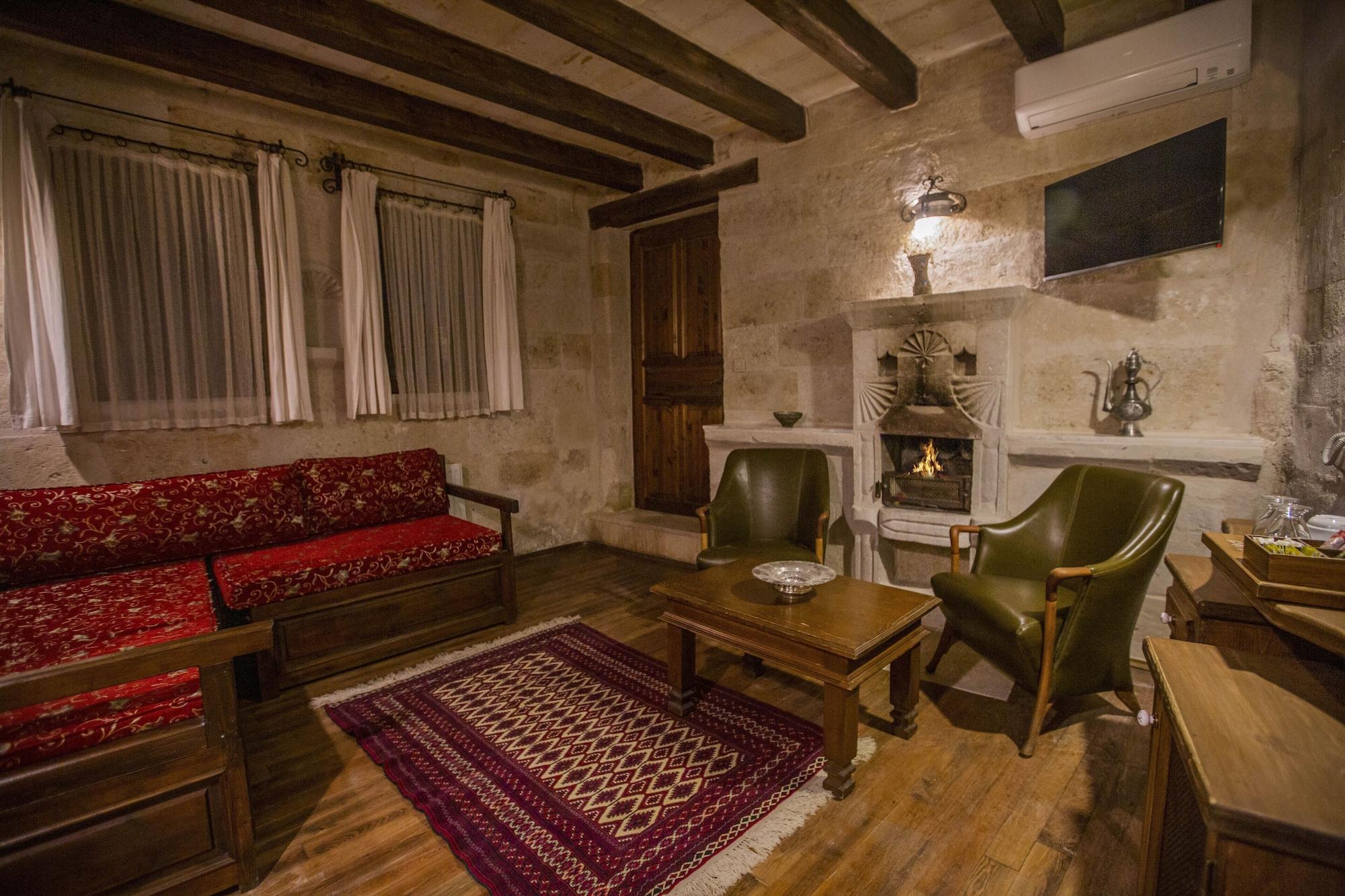 Divan Cave House Hotel