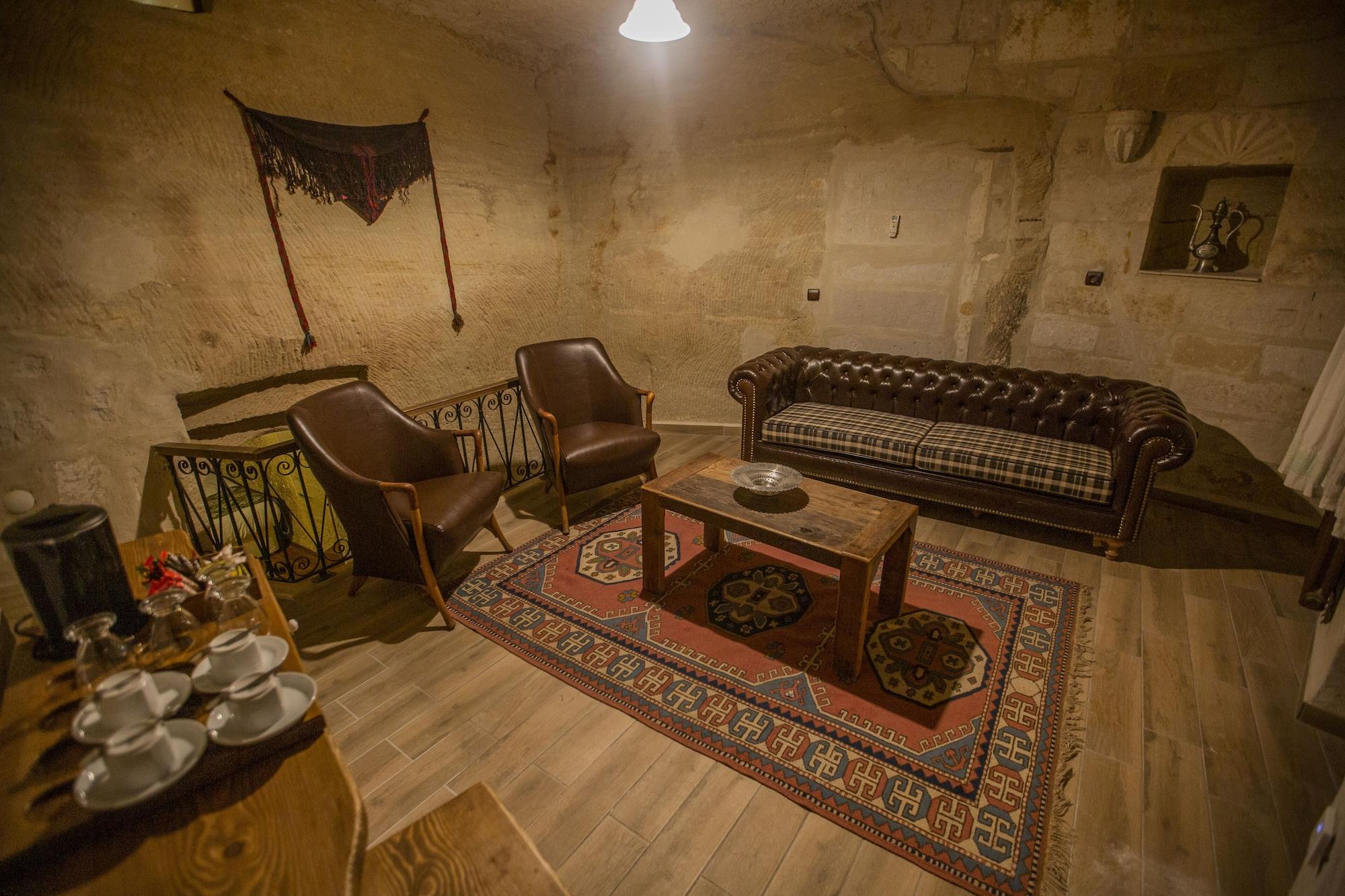 Hotel Divan Cave House