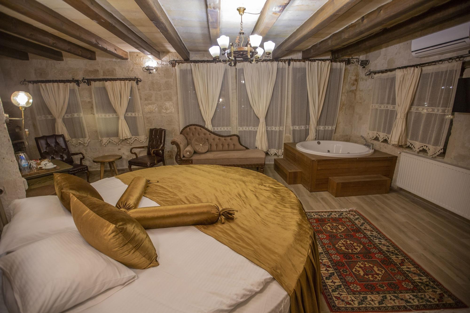 Hotel Divan Cave House 4*