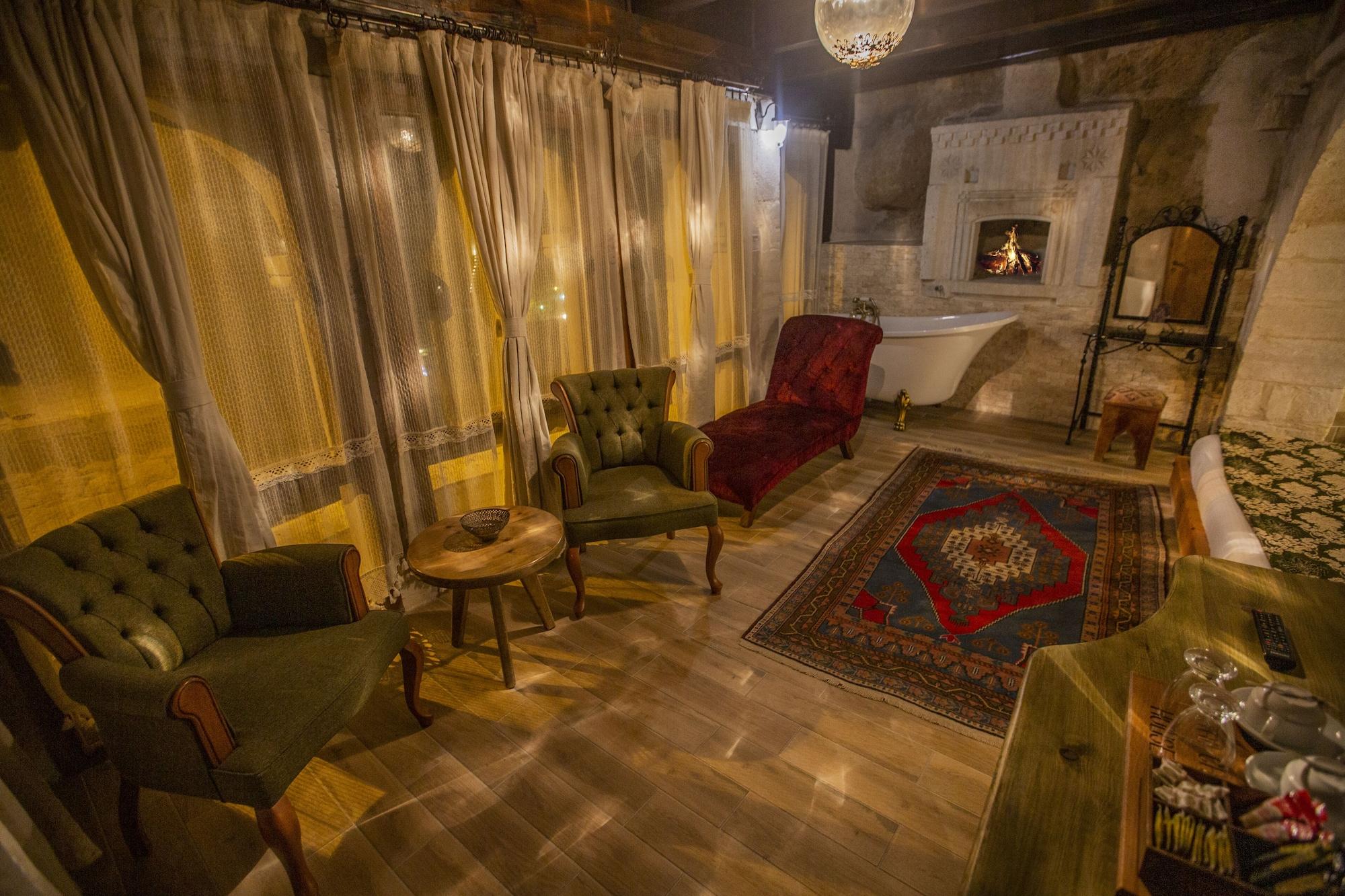 Hotel Divan Cave House 4*