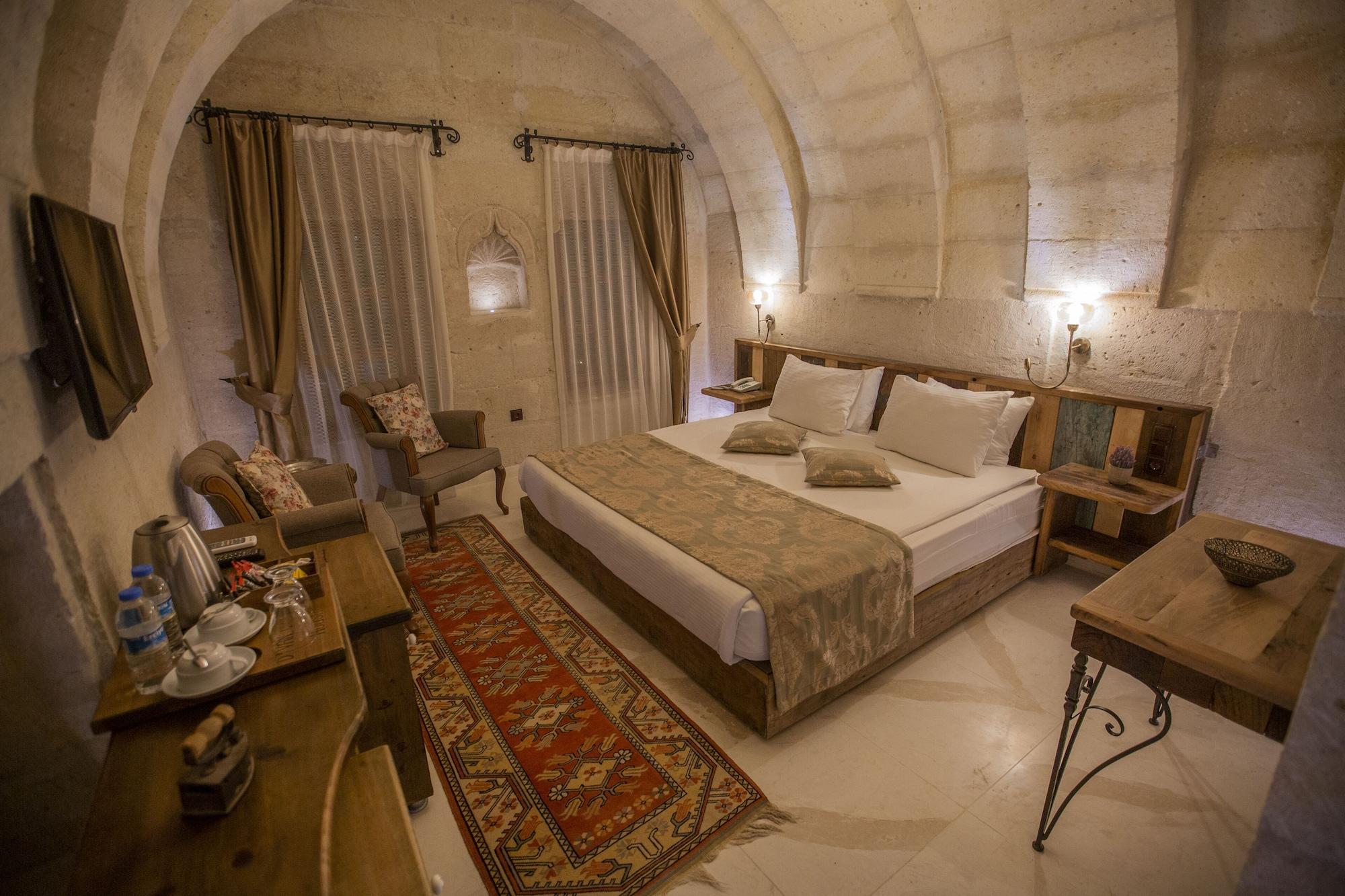 Hotel Divan Cave House 4*