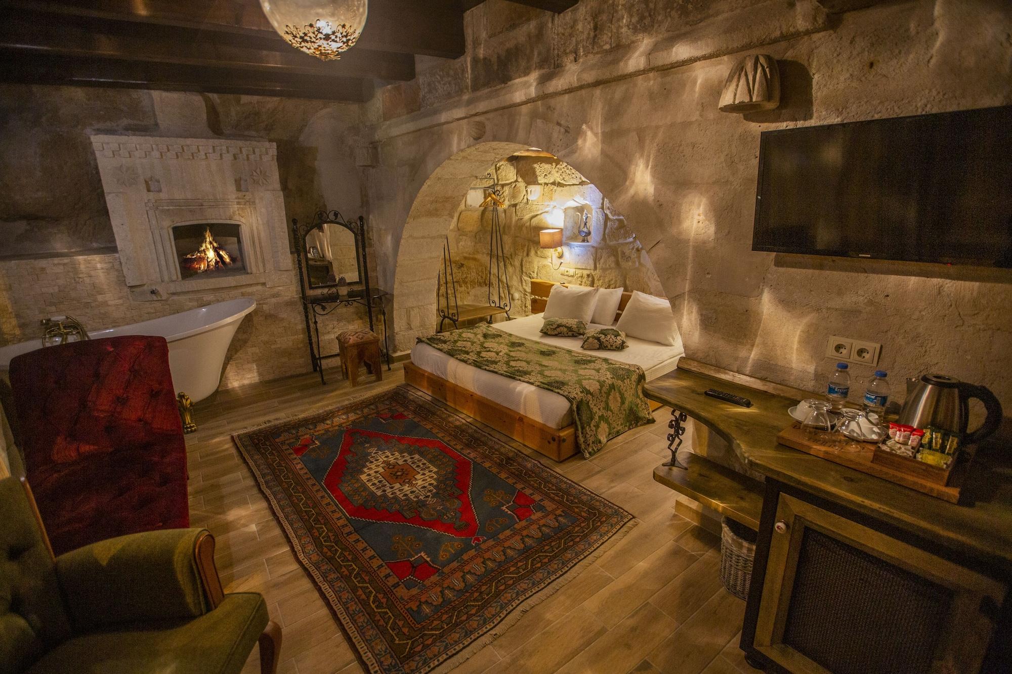 Hotel Divan Cave House 4*