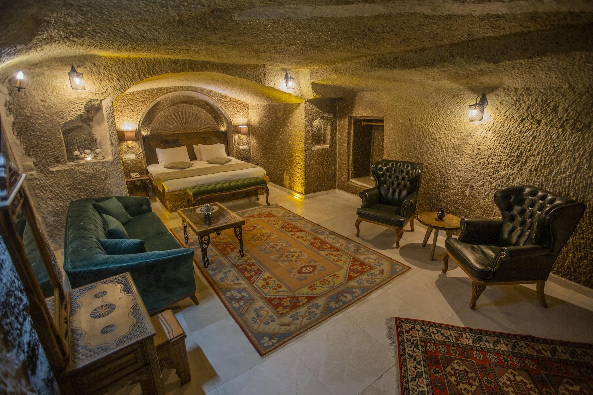 Hotel Divan Cave House 4*