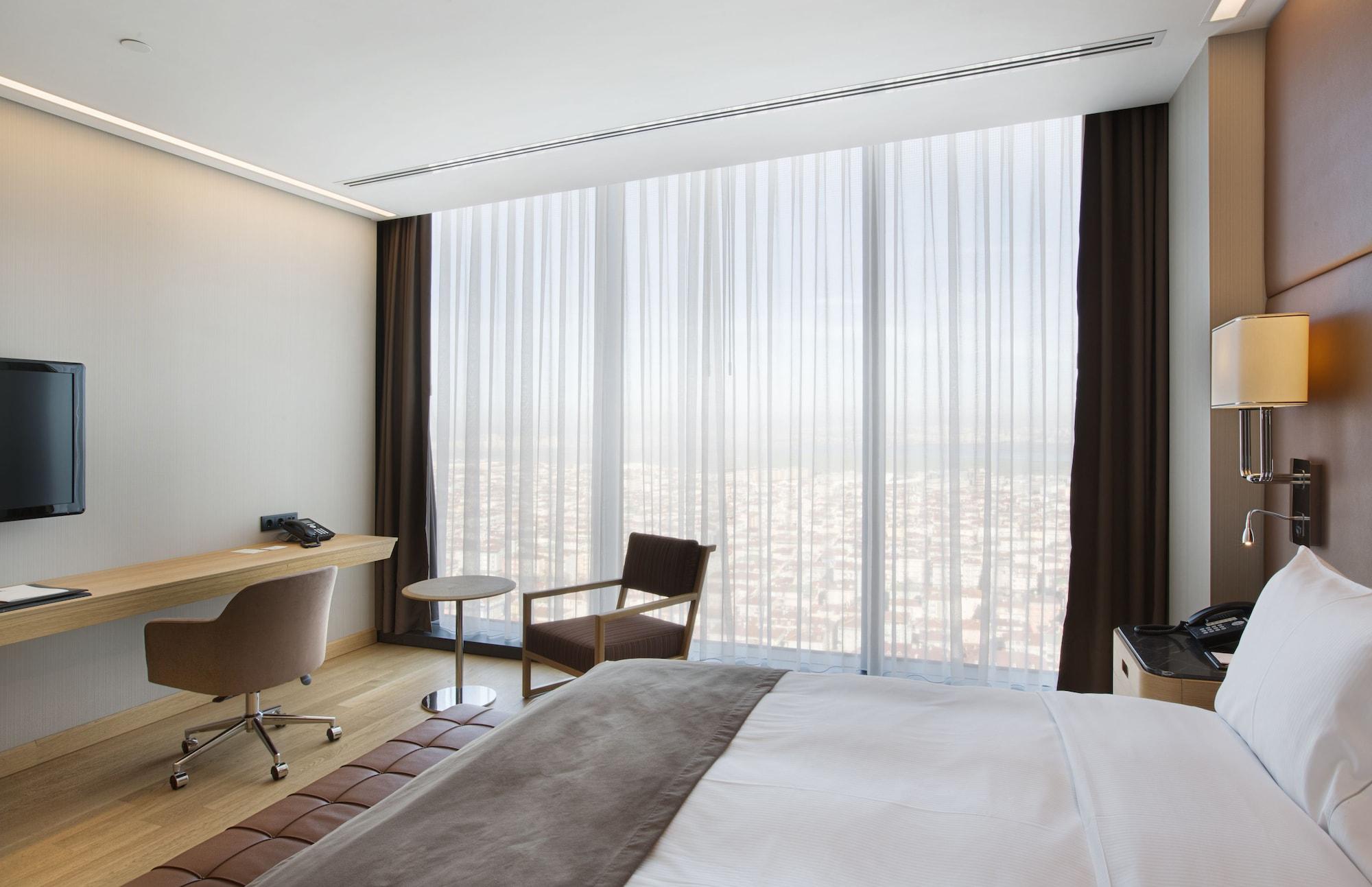 Hotel Doubletree By Hilton Istanbul-avcilar 5*