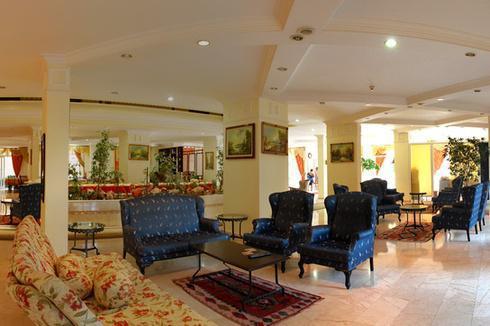Club Dorado Hotel