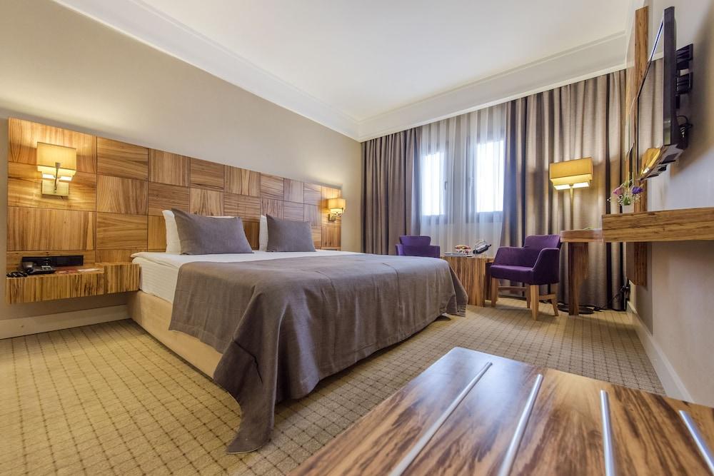 Hotel Ramada By Wyndham Cappadocia 5*