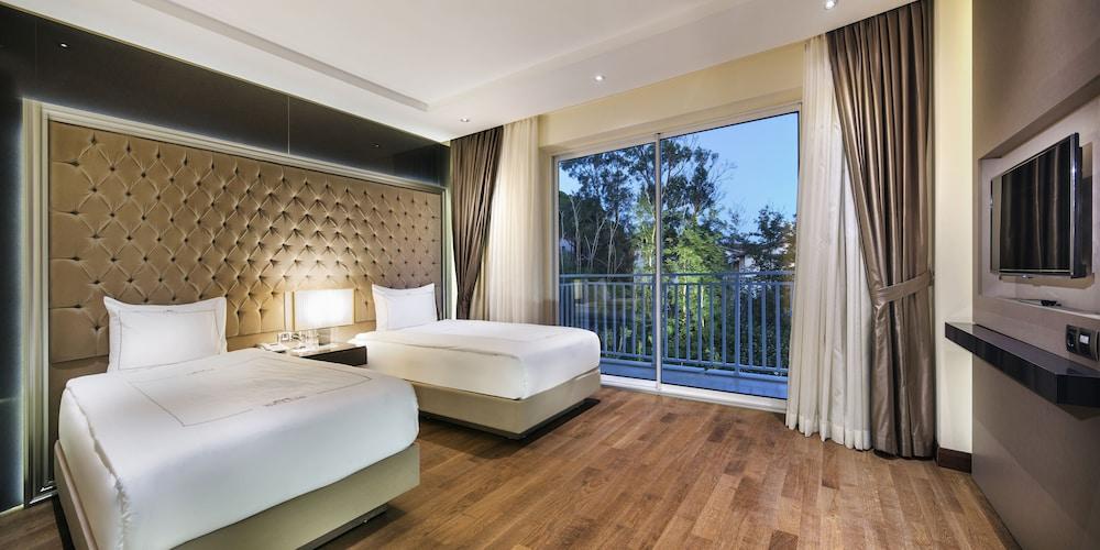 Bellis Deluxe Hotel