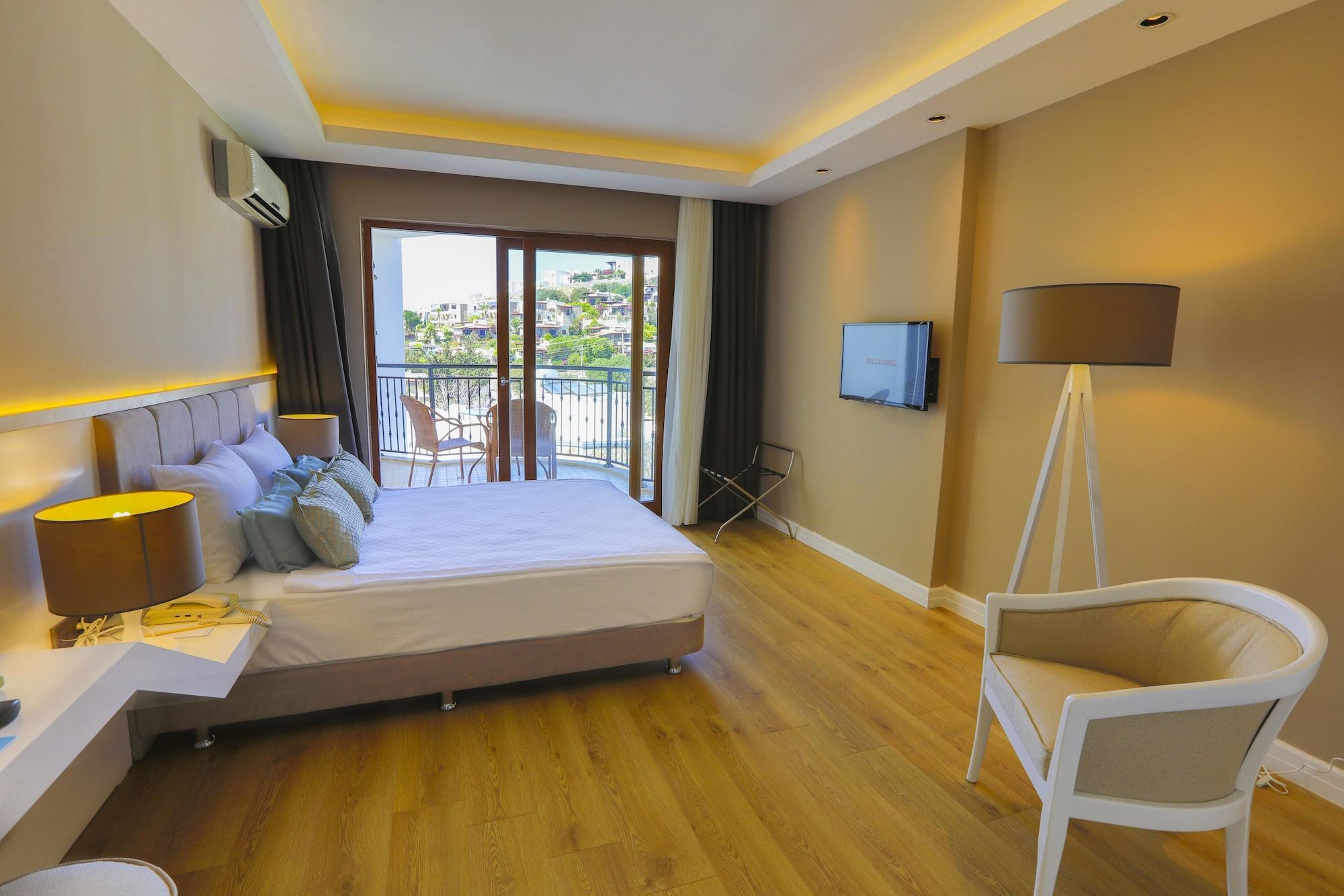 Istanbul Palace Hotel 4*