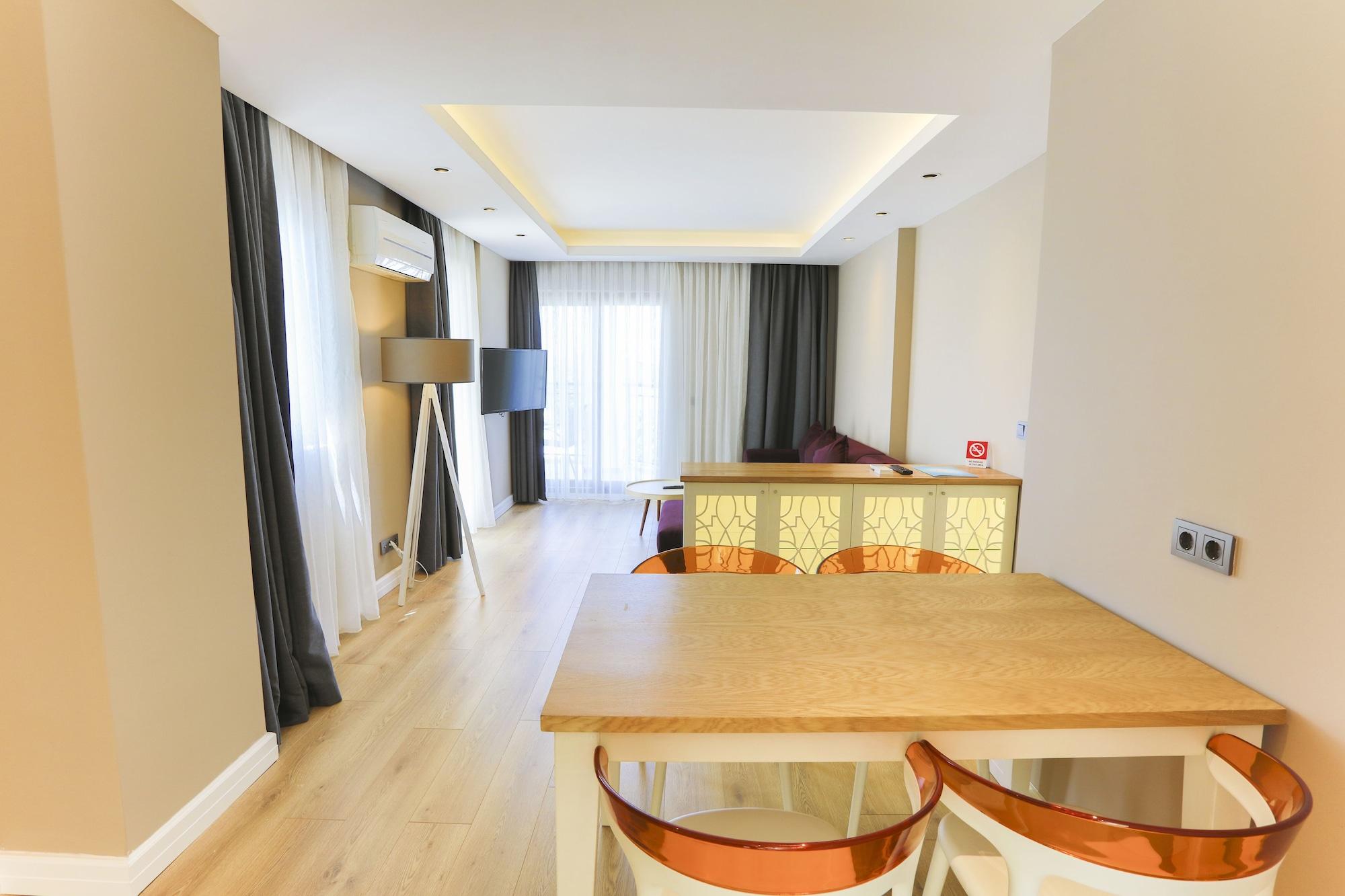 Istanbul Palace Hotel