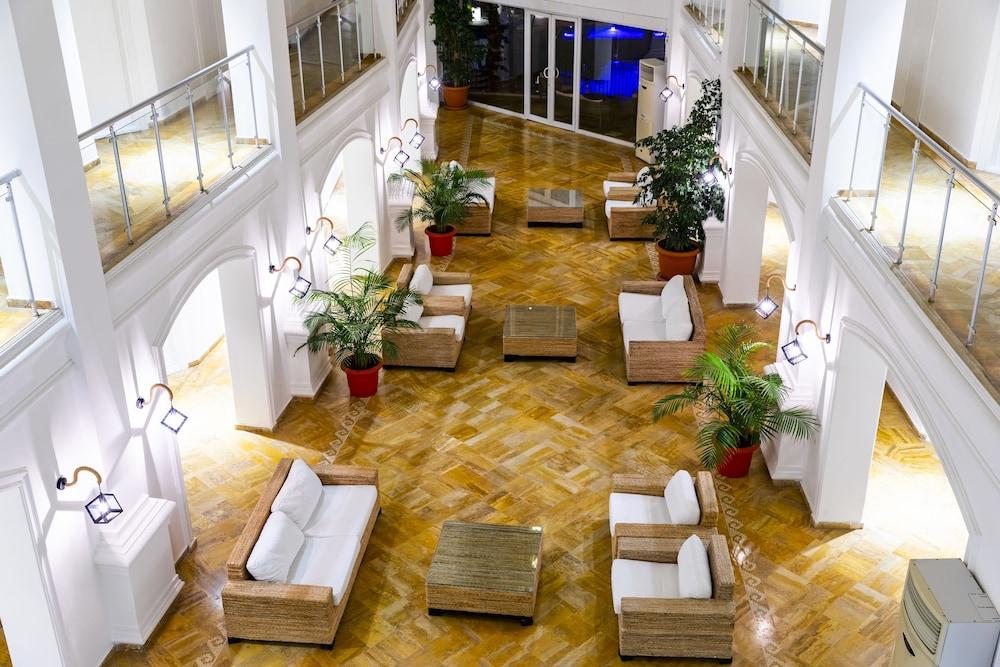 Istanbul Palace Hotel