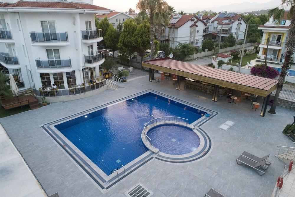 Nevada & Resort 3*