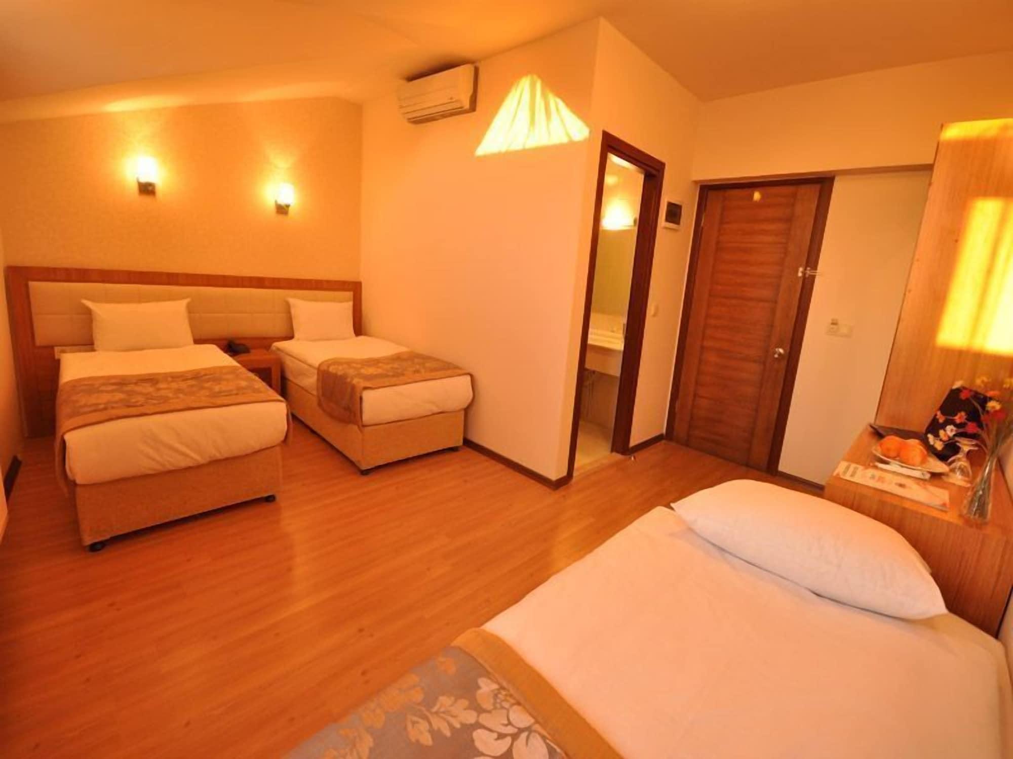 Grand Anzac Hotel 3*