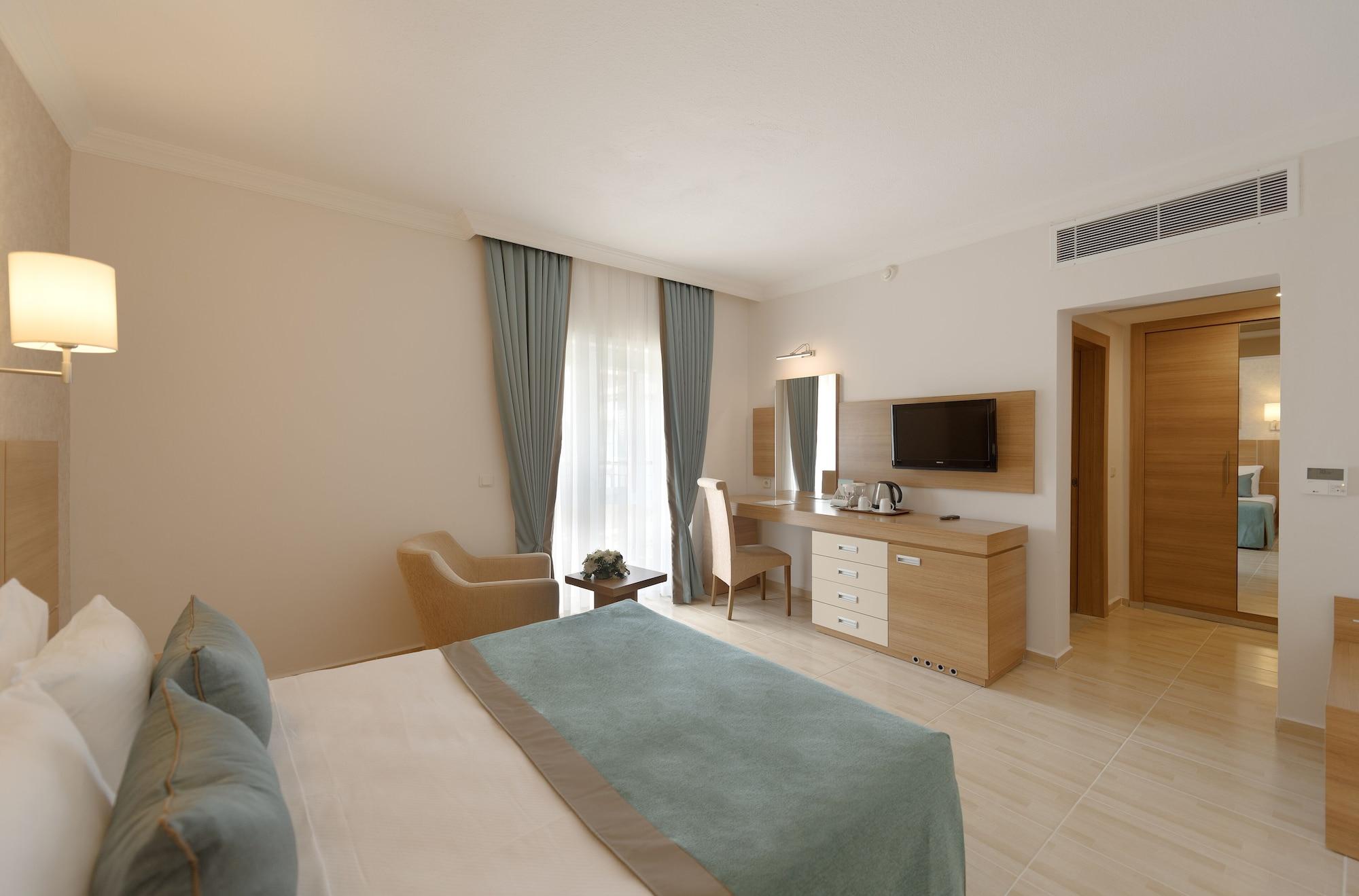 Club Marco Polo Resort 5*