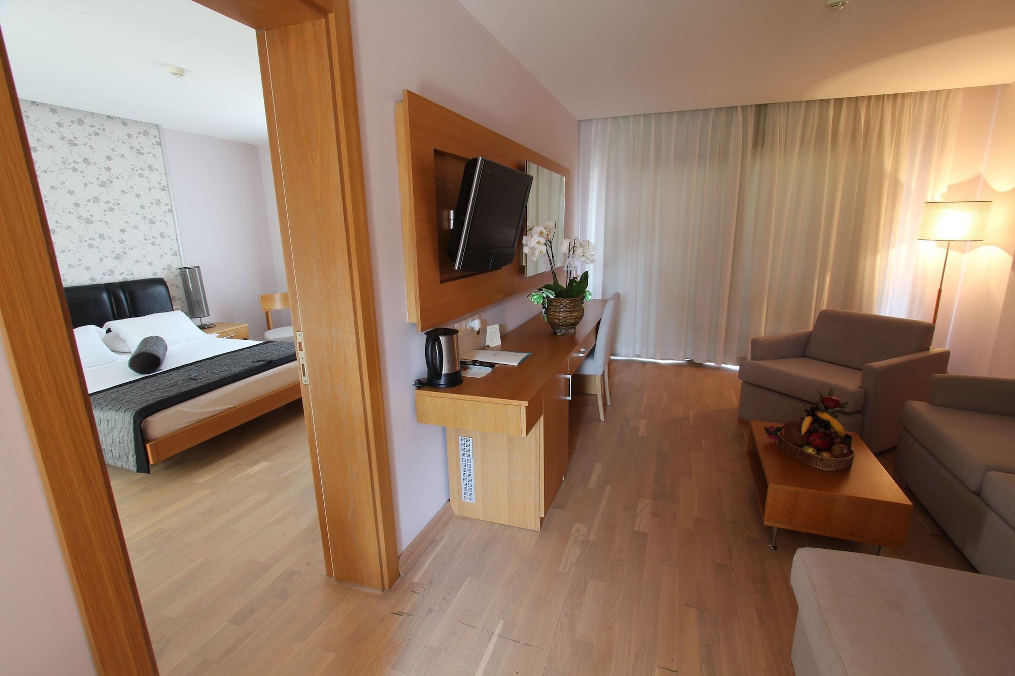 Olira Boutique Hotel&spa 3*