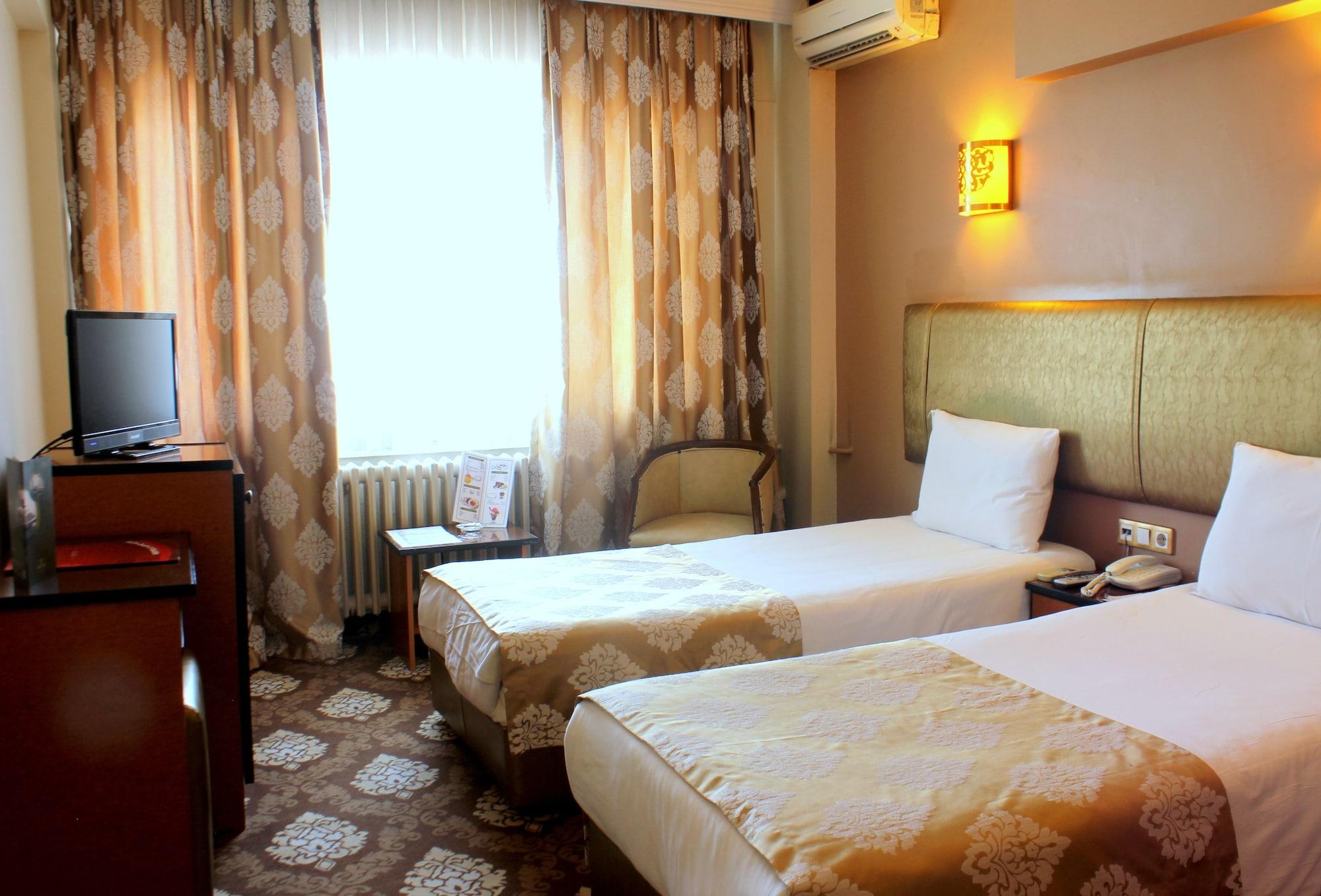 Artic Hotel 3*