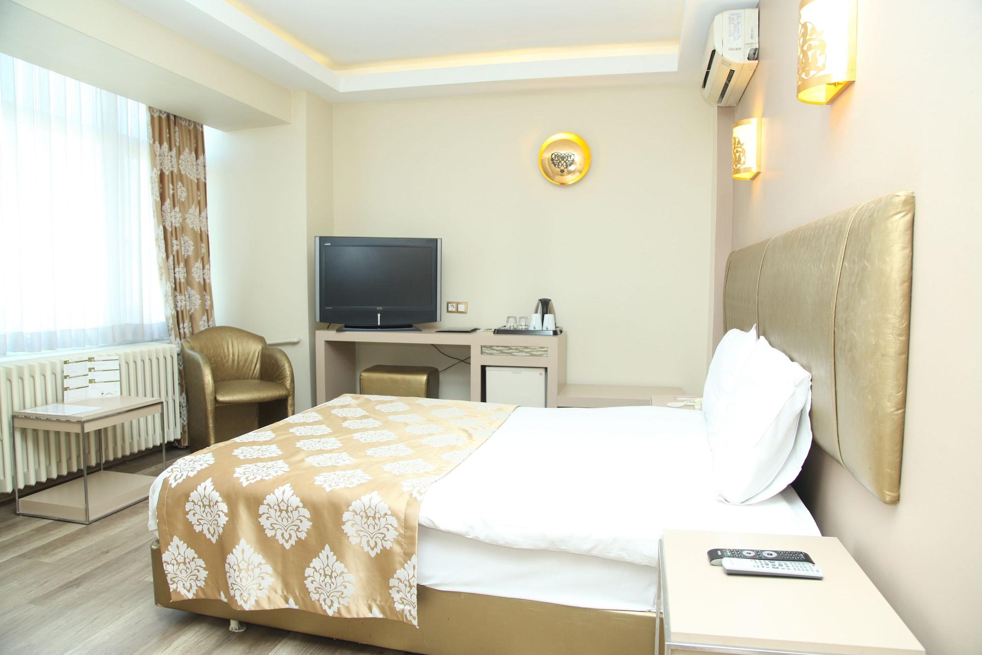 Artic Hotel 3*