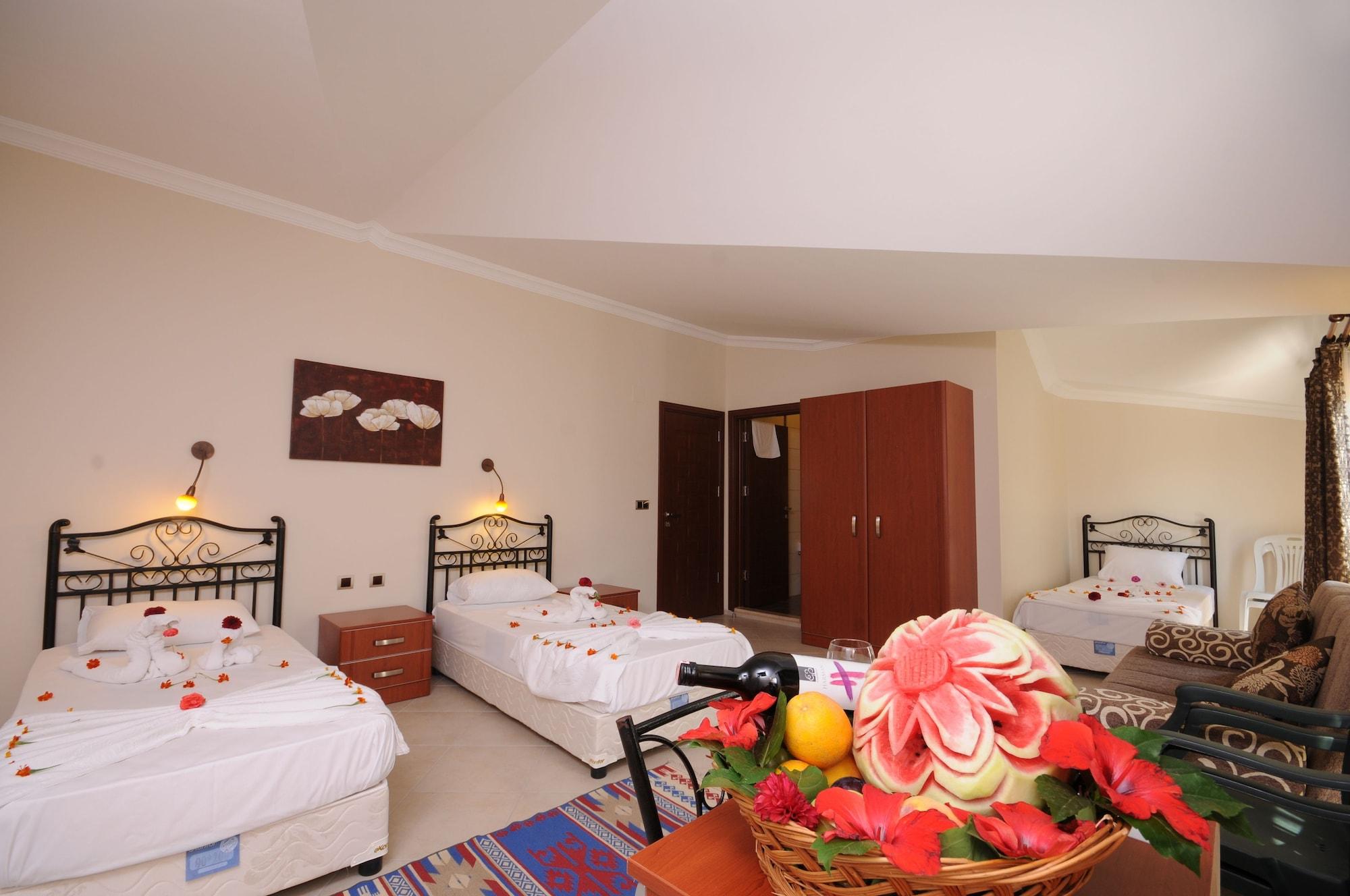 Calbis Hotel