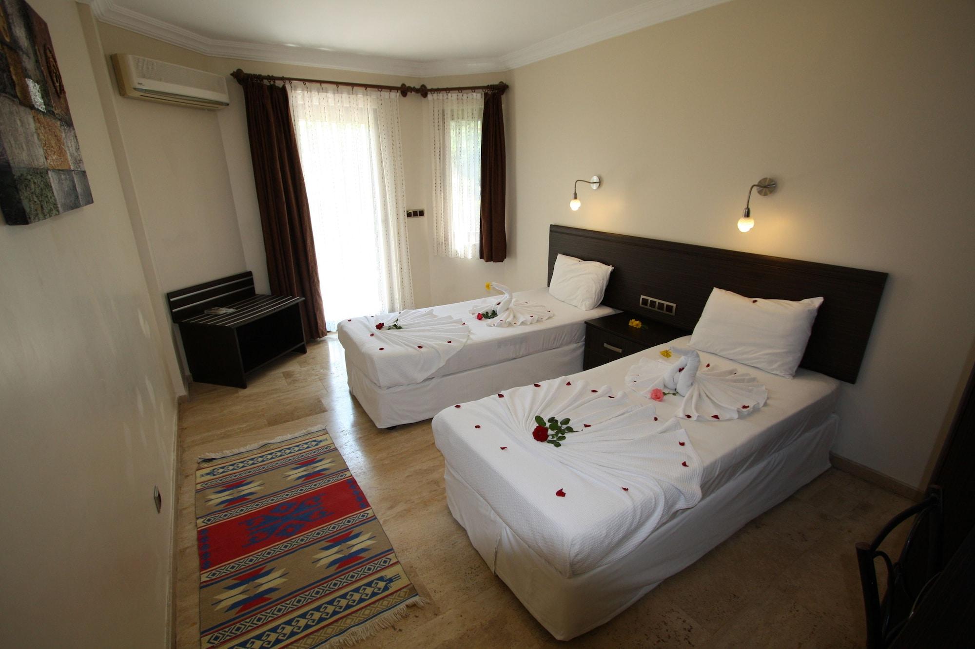 Hotel Calbis 3*