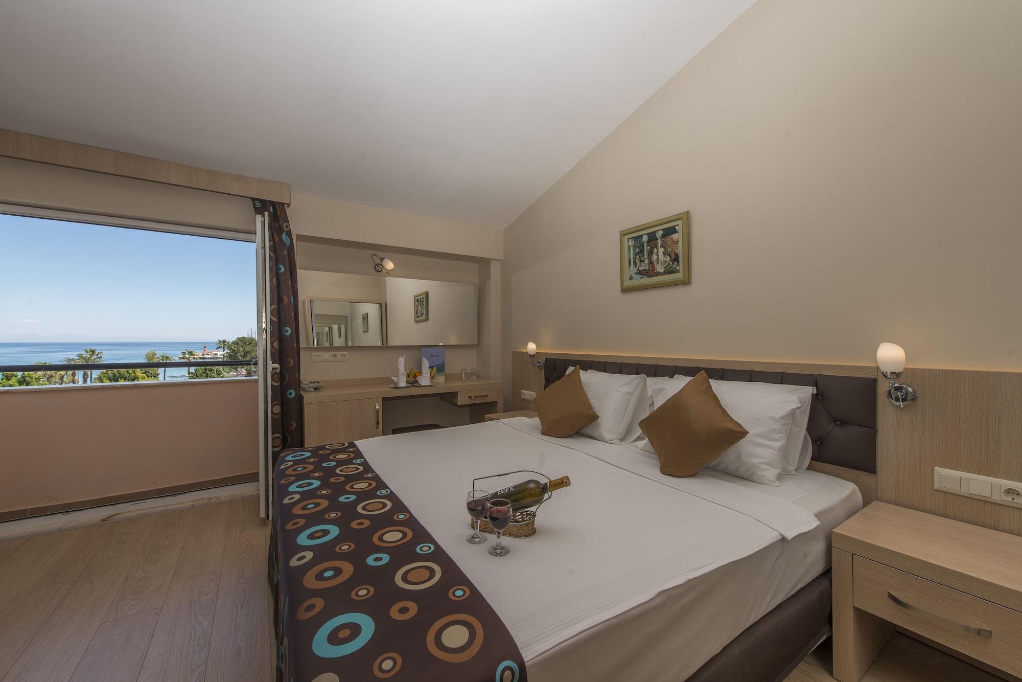 Hotel Asdem Park 4*