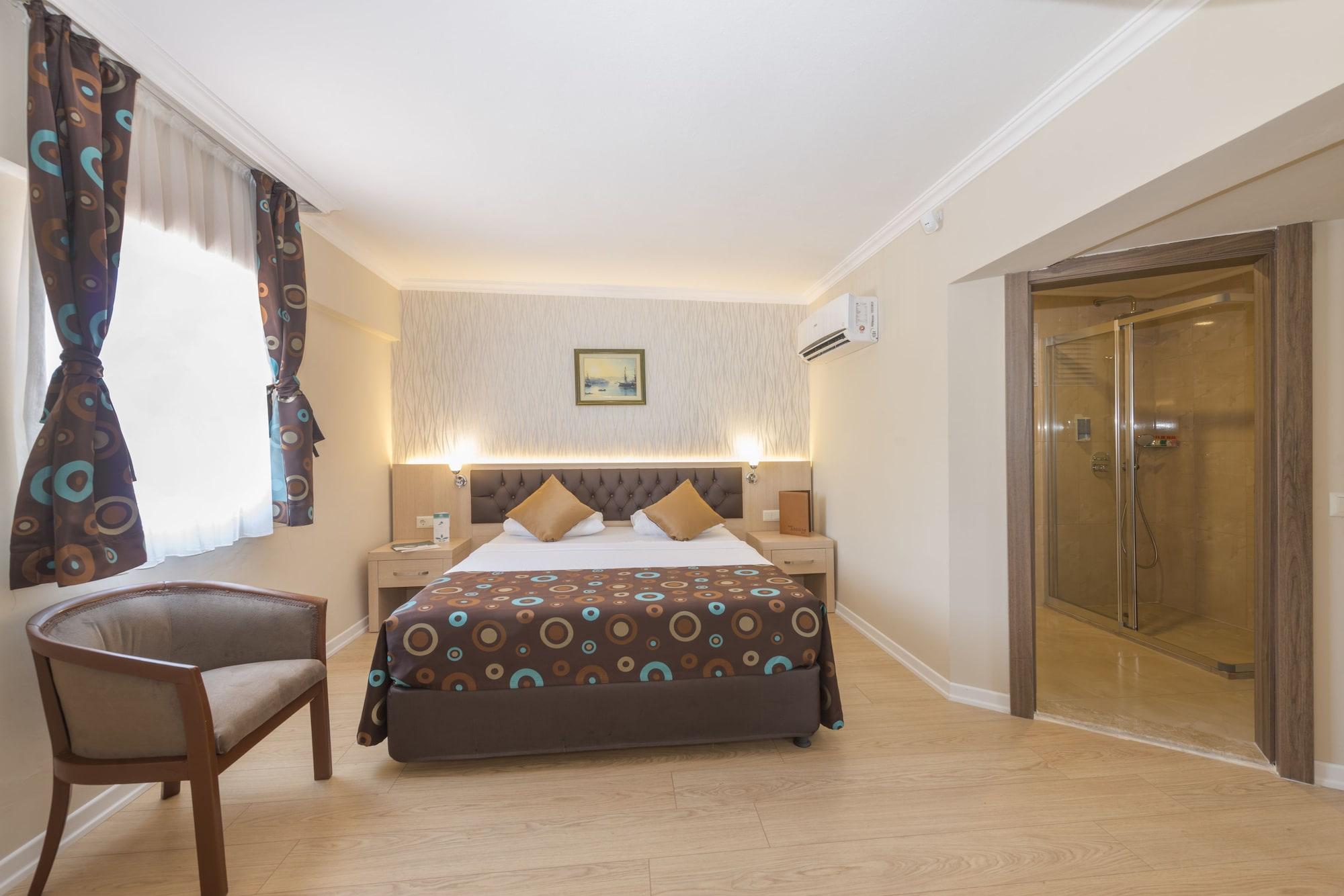 Hotel Asdem Park 4*
