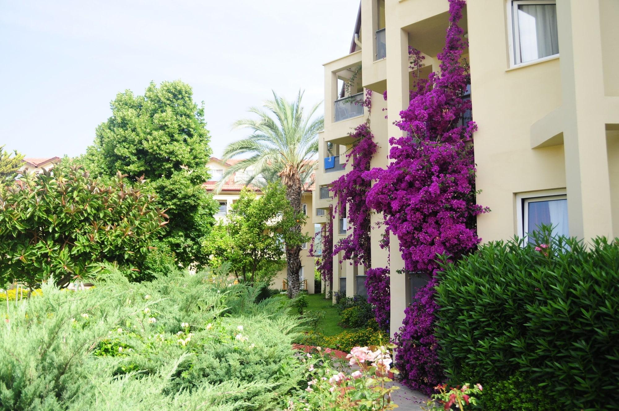Queen's Park Le Jardin Resort Kemer