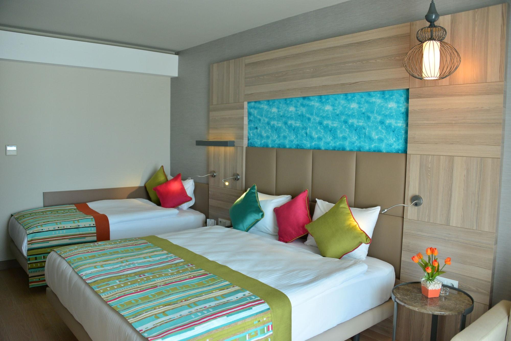 Long Harmony Hotel 5*