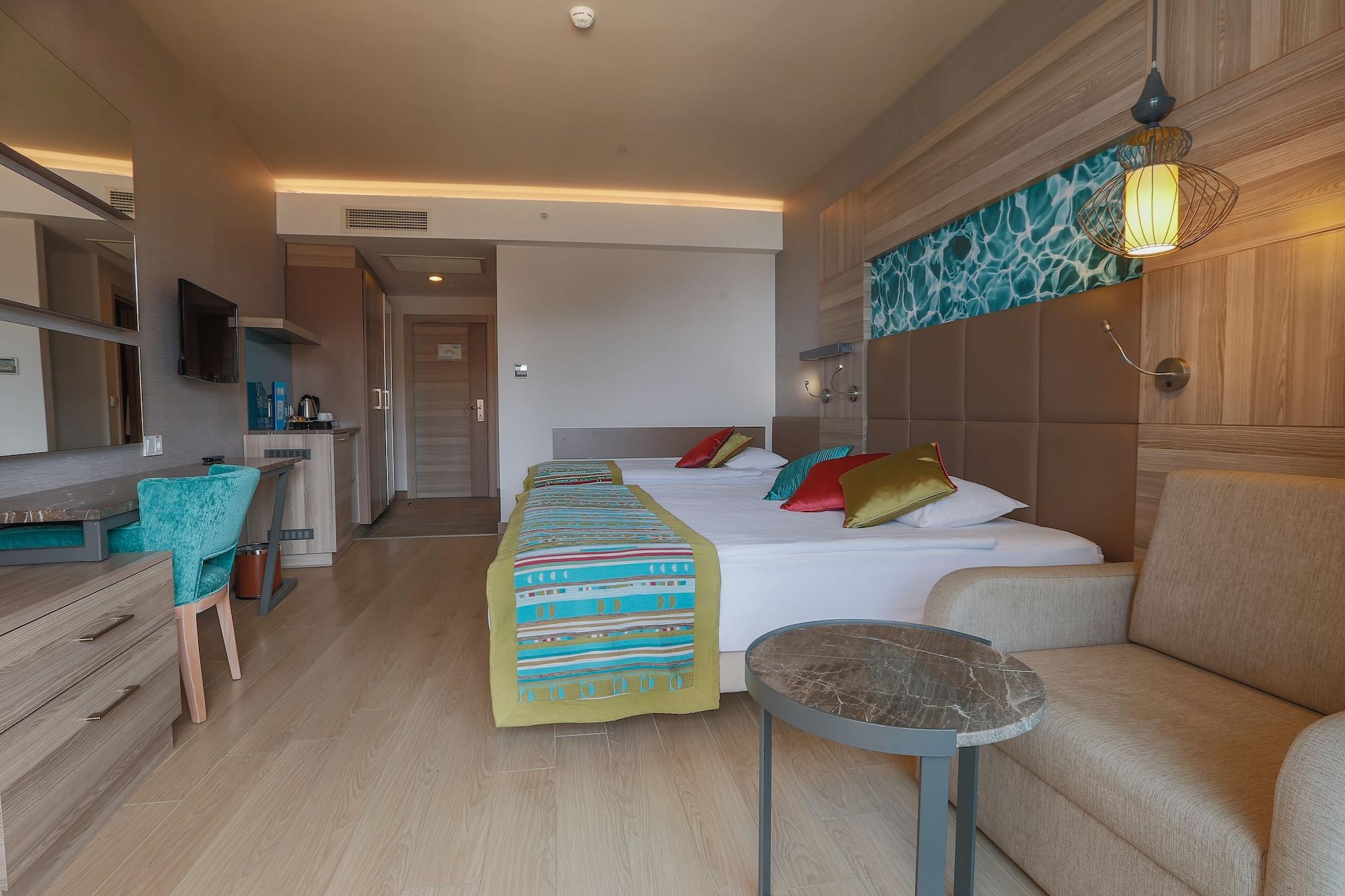 Long Harmony Hotel 5*