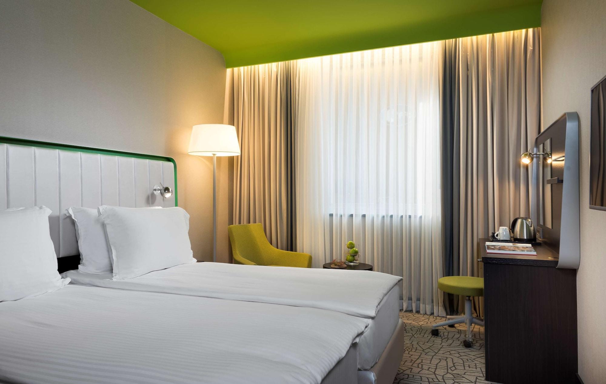 Hotel Park By Radisson Atasehir 4*
