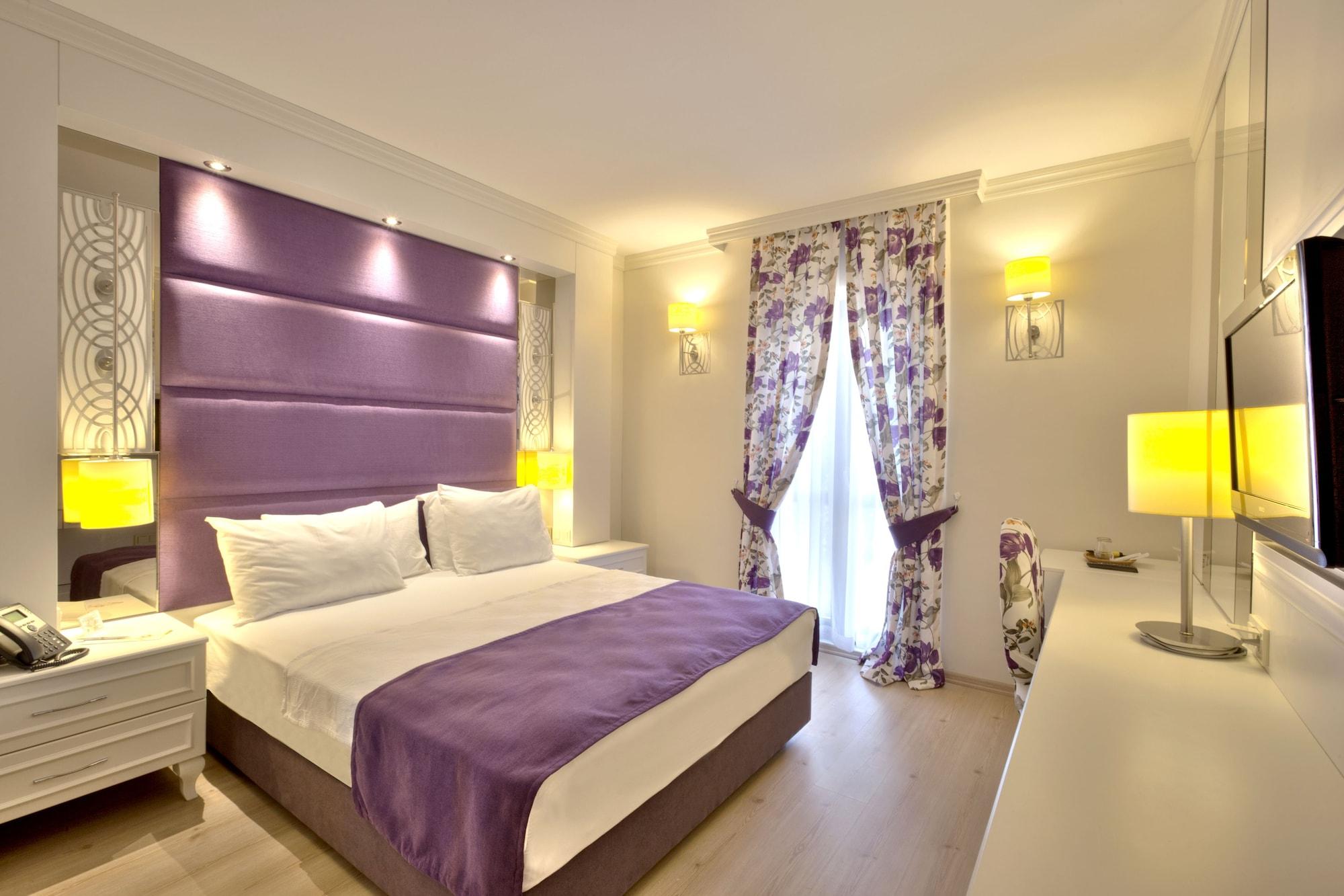 Hotel Baga 3*