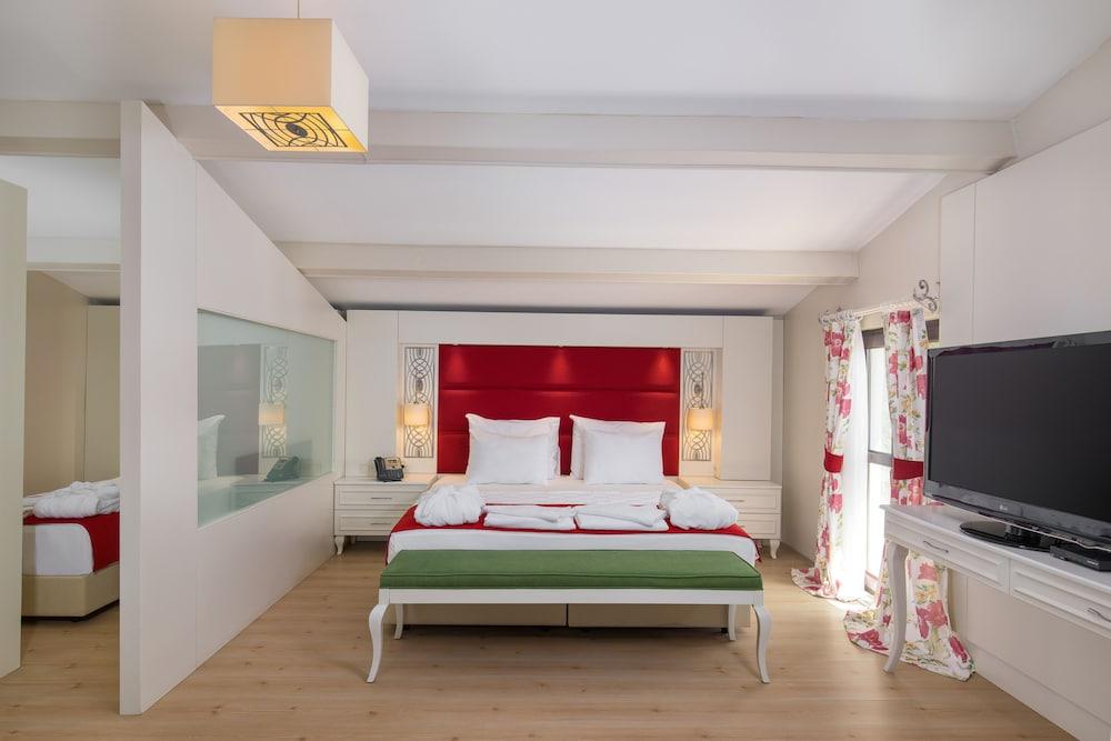 Baga Hotel 3*