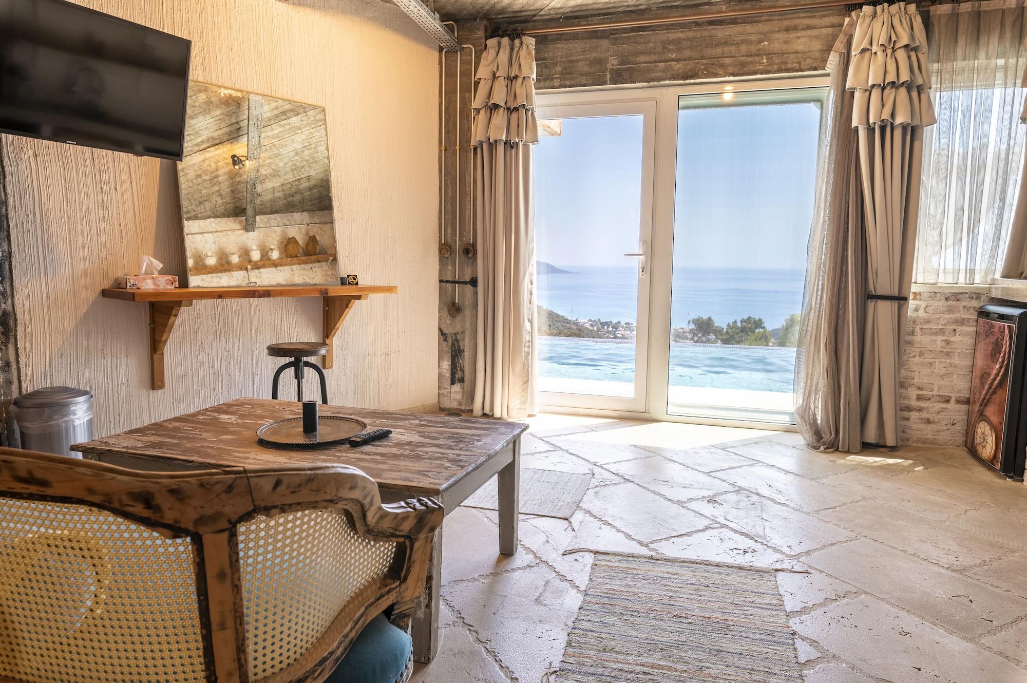 Loft - Adults Only 3*