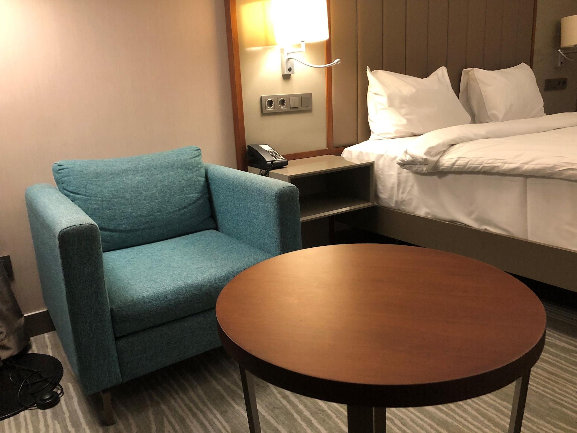 Hilton Garden Atatuerk Airport 4*