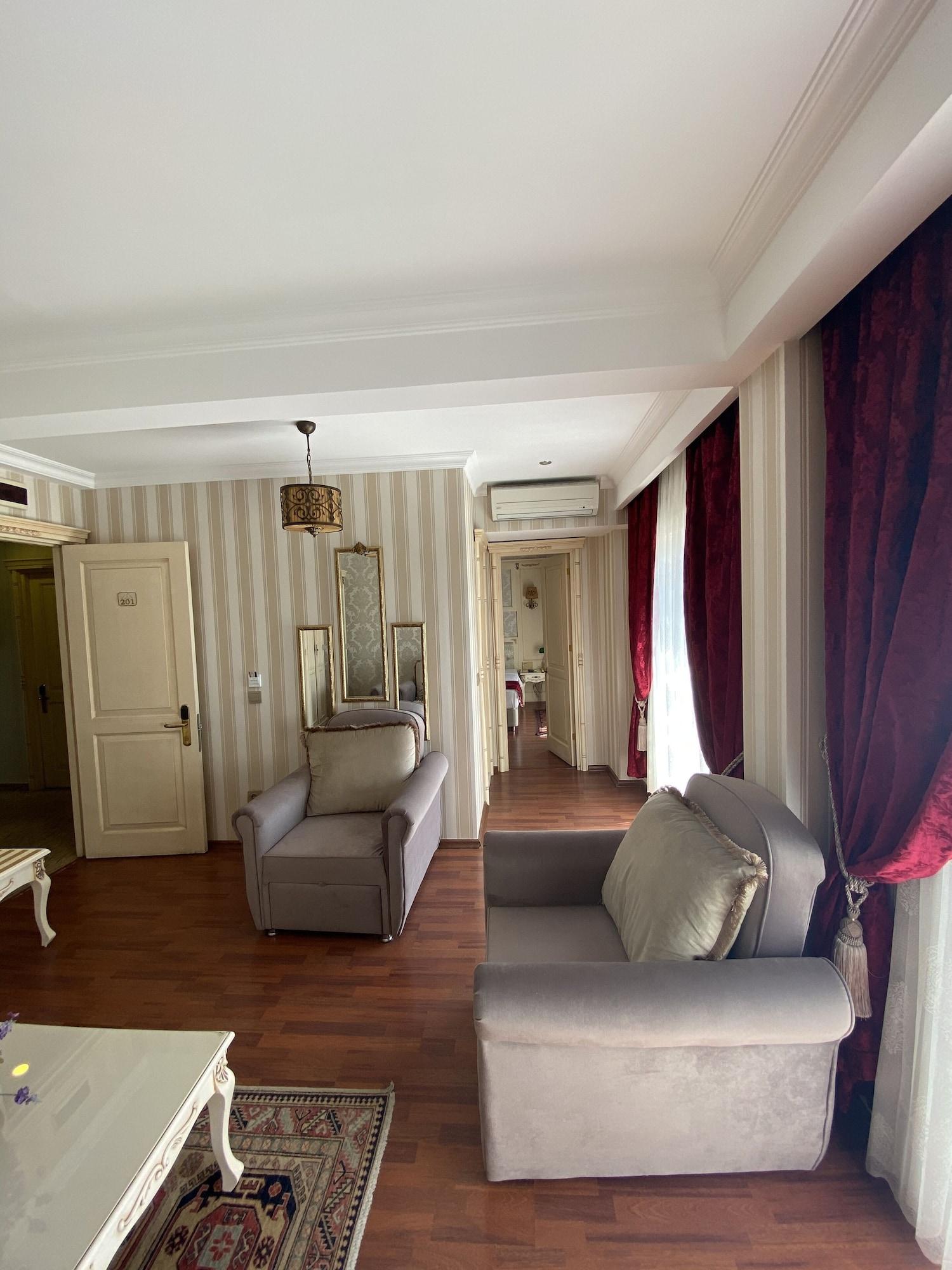 Muyan Hotel 4*