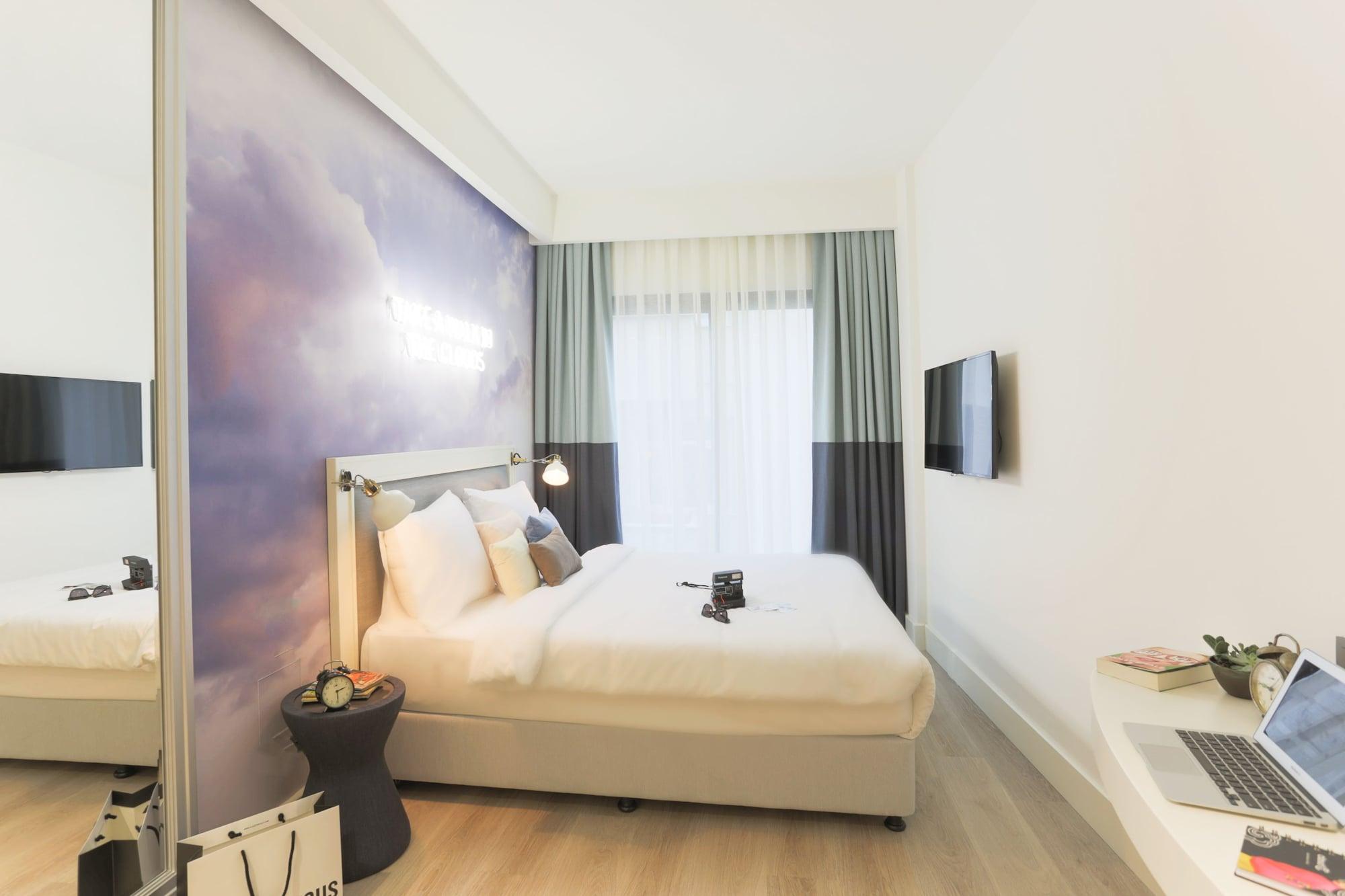 Hotel Cloud7 3*