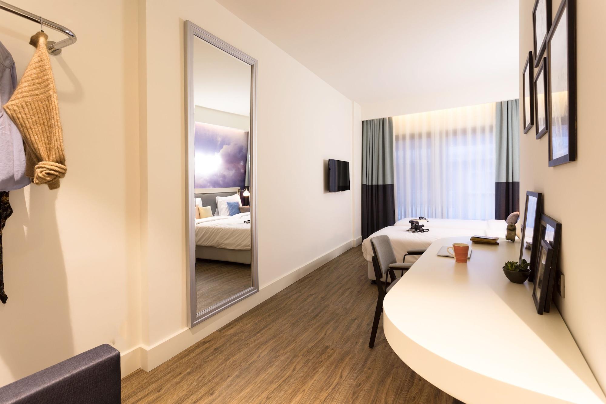 Hotel Cloud7 3*