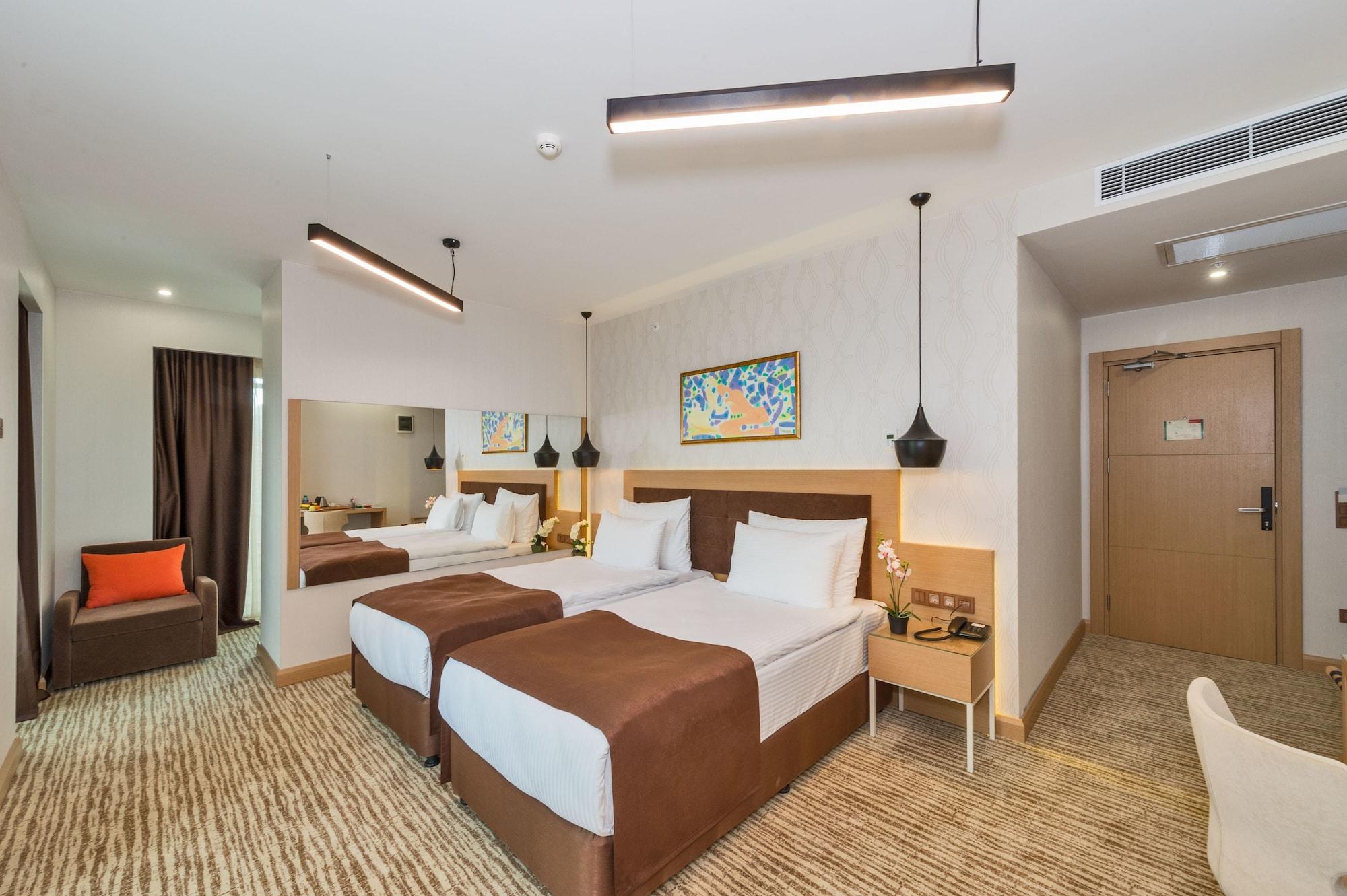 Boursier 1 & Hotel 4*