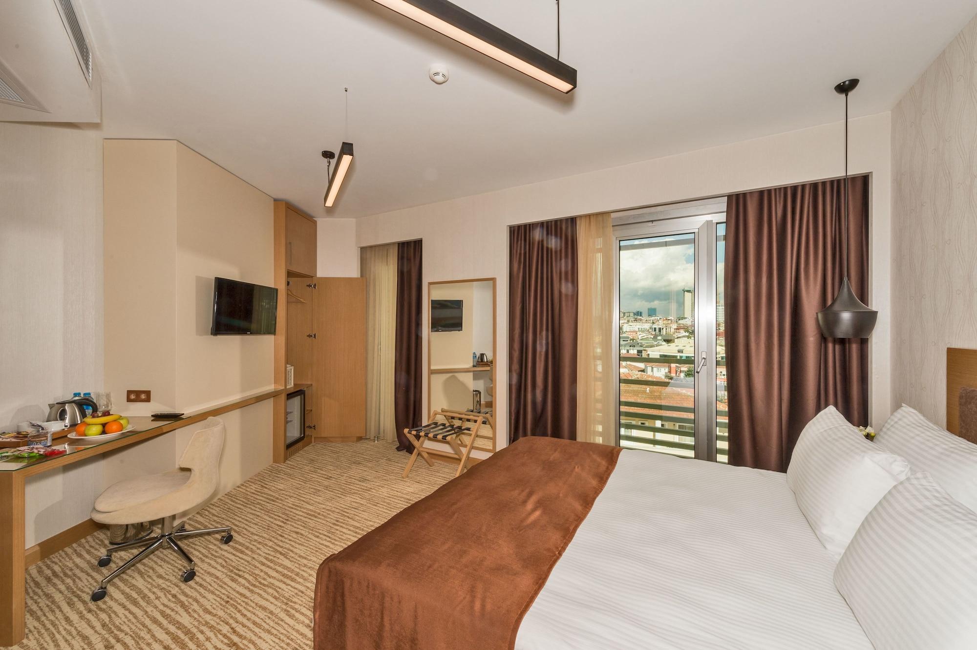 Boursier 1 & Hotel 4*